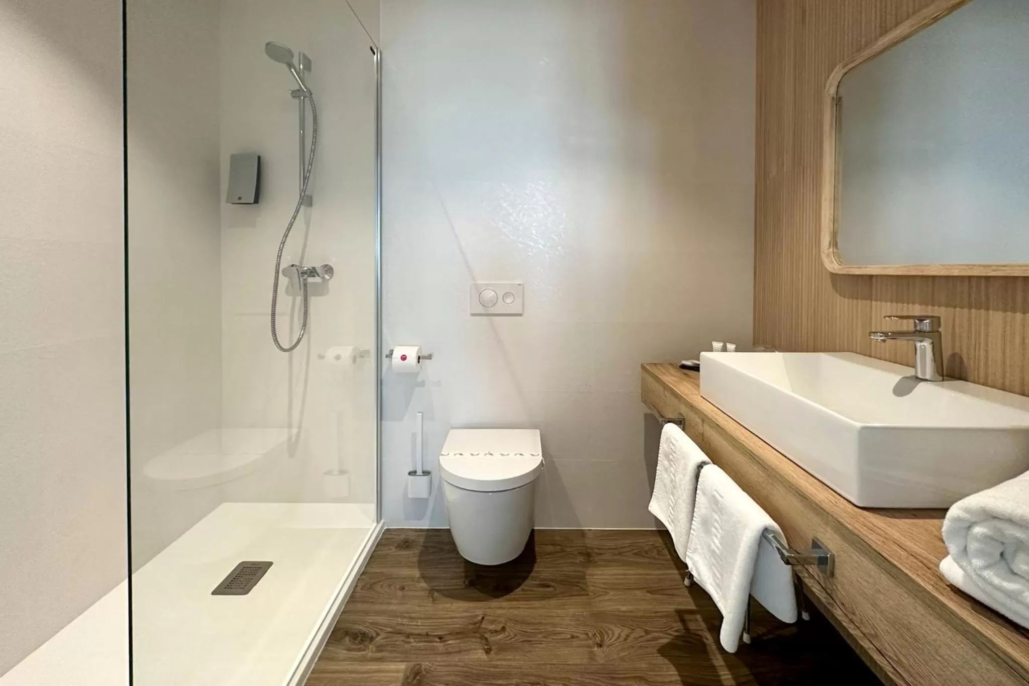 Shower in Le Petit Boutique Hotel