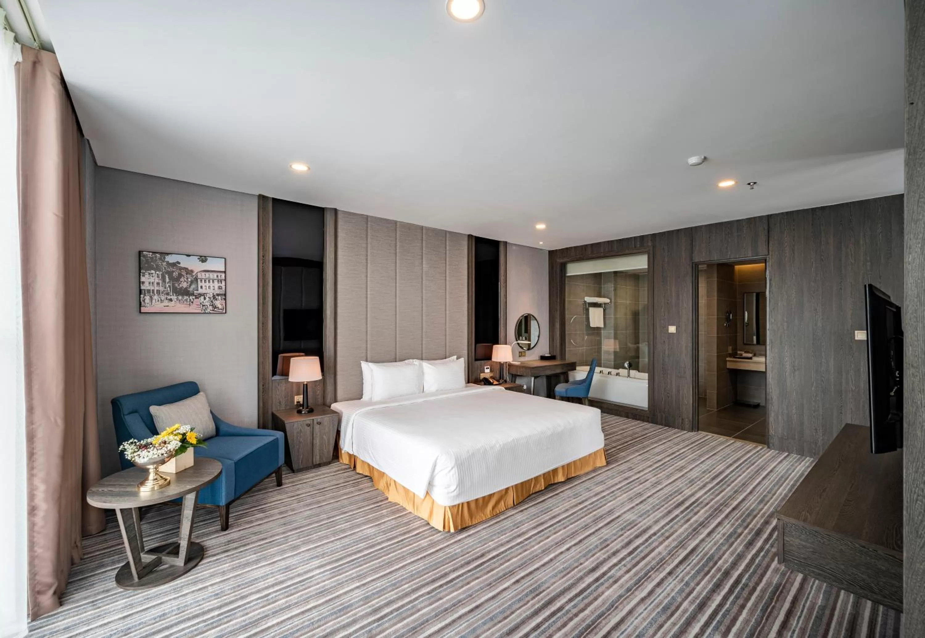 Bedroom, Bed in Muong Thanh Luxury Saigon Hotel