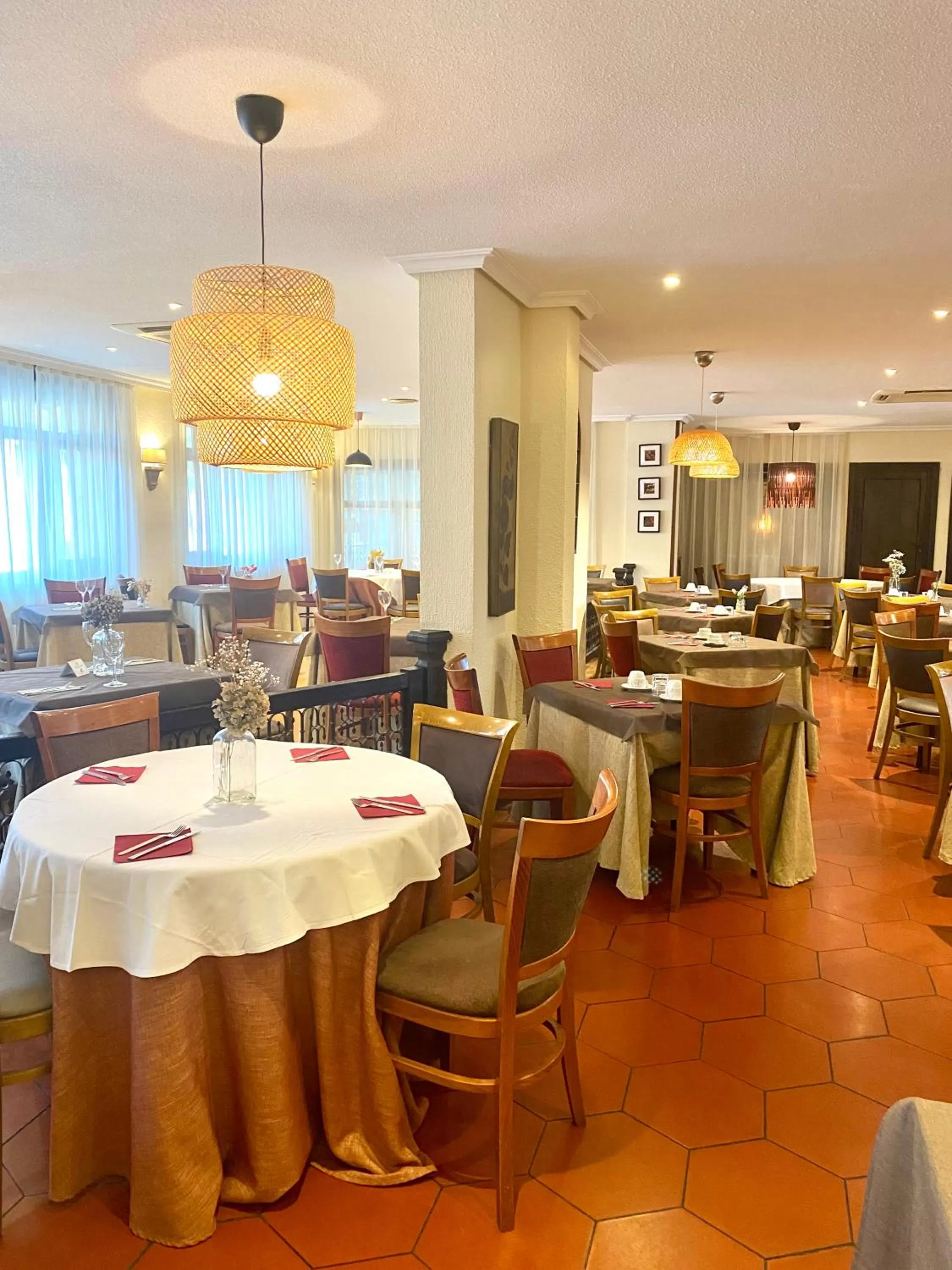 Restaurant/Places to Eat in Hotel Rural Spa & Wellness Hacienda Los Robles