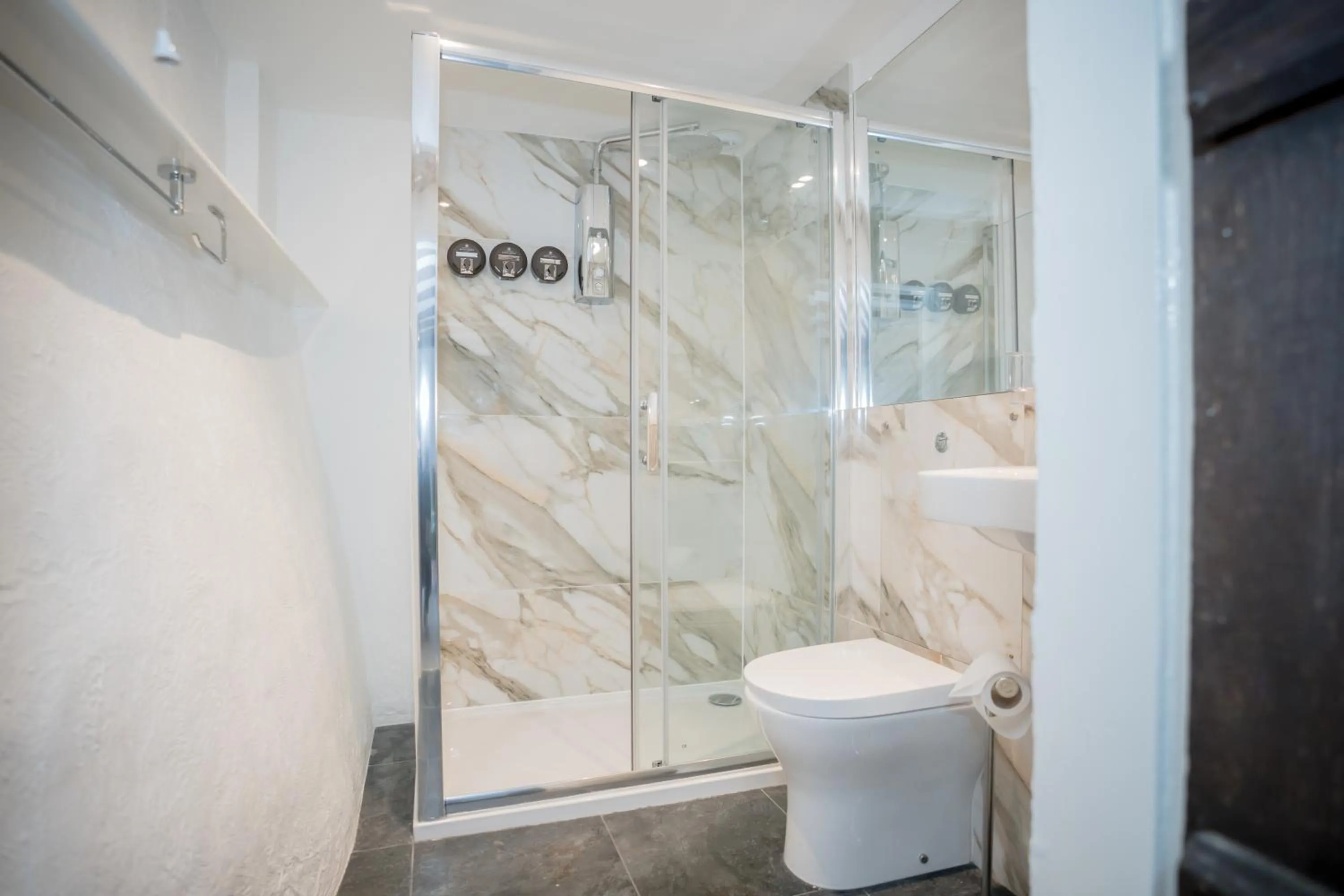 Shower in Tottington Manor Hotel