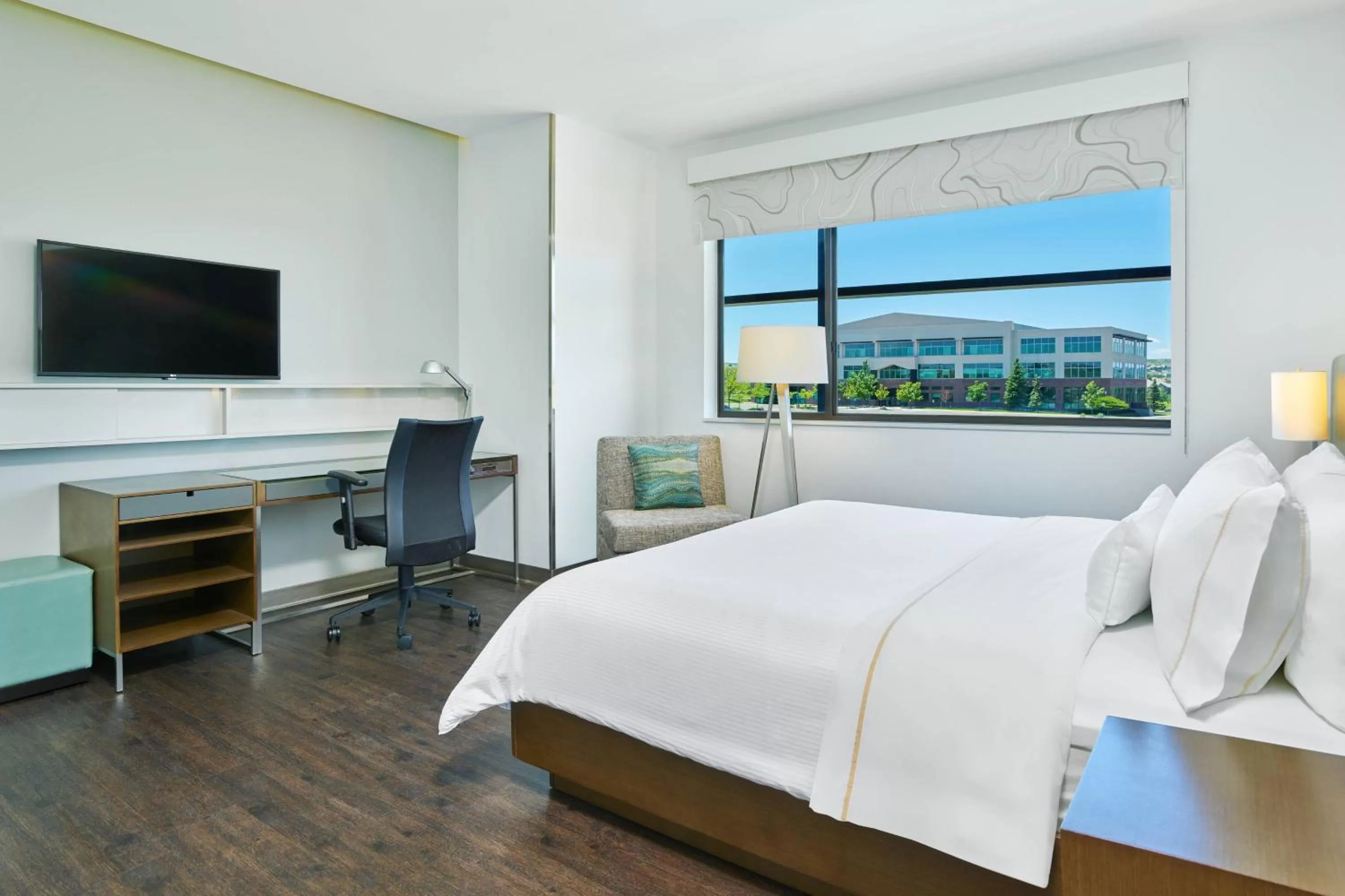 King Room in Element Denver Park Meadows