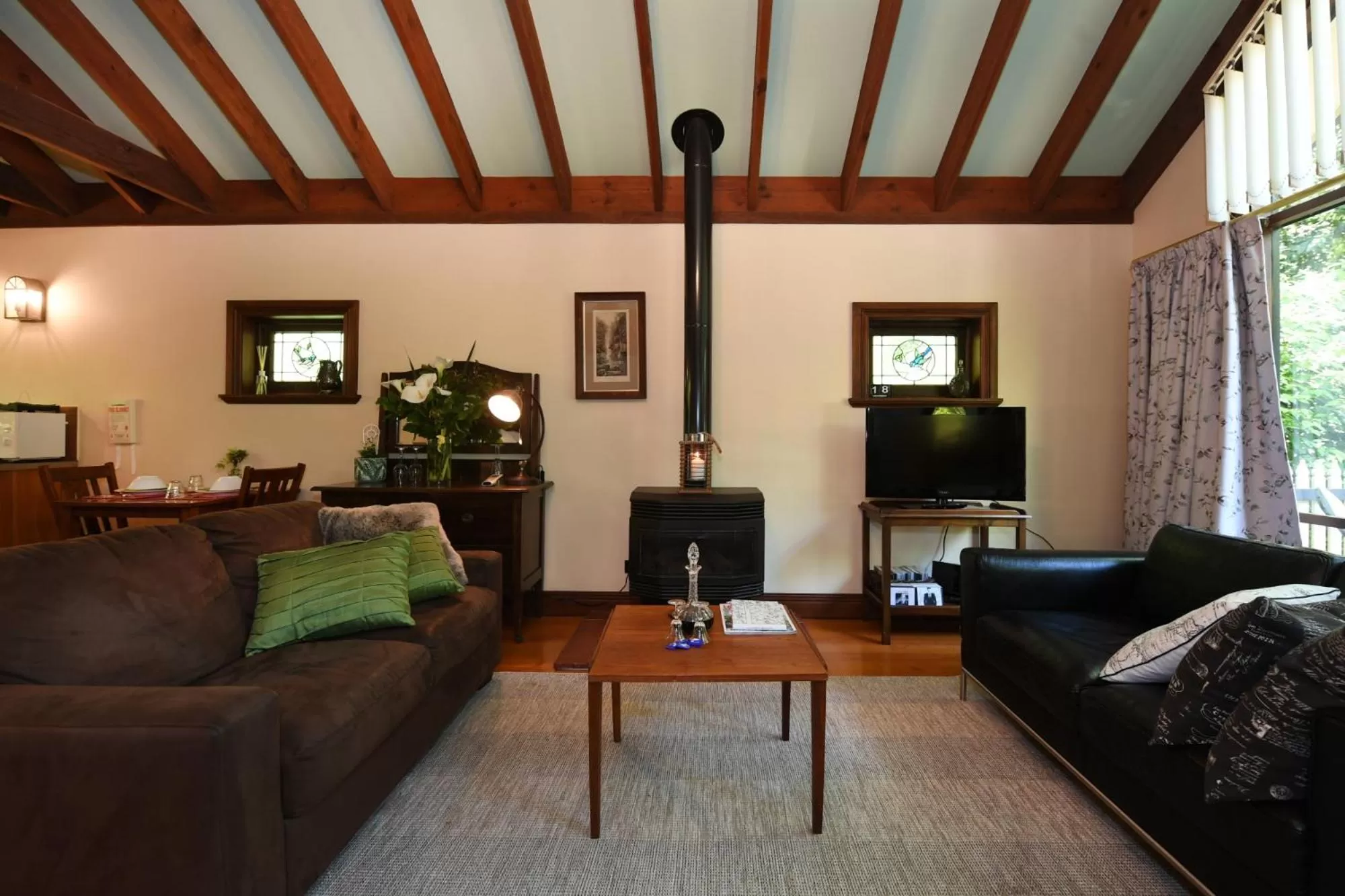 TV and multimedia in Cambridge Cottages