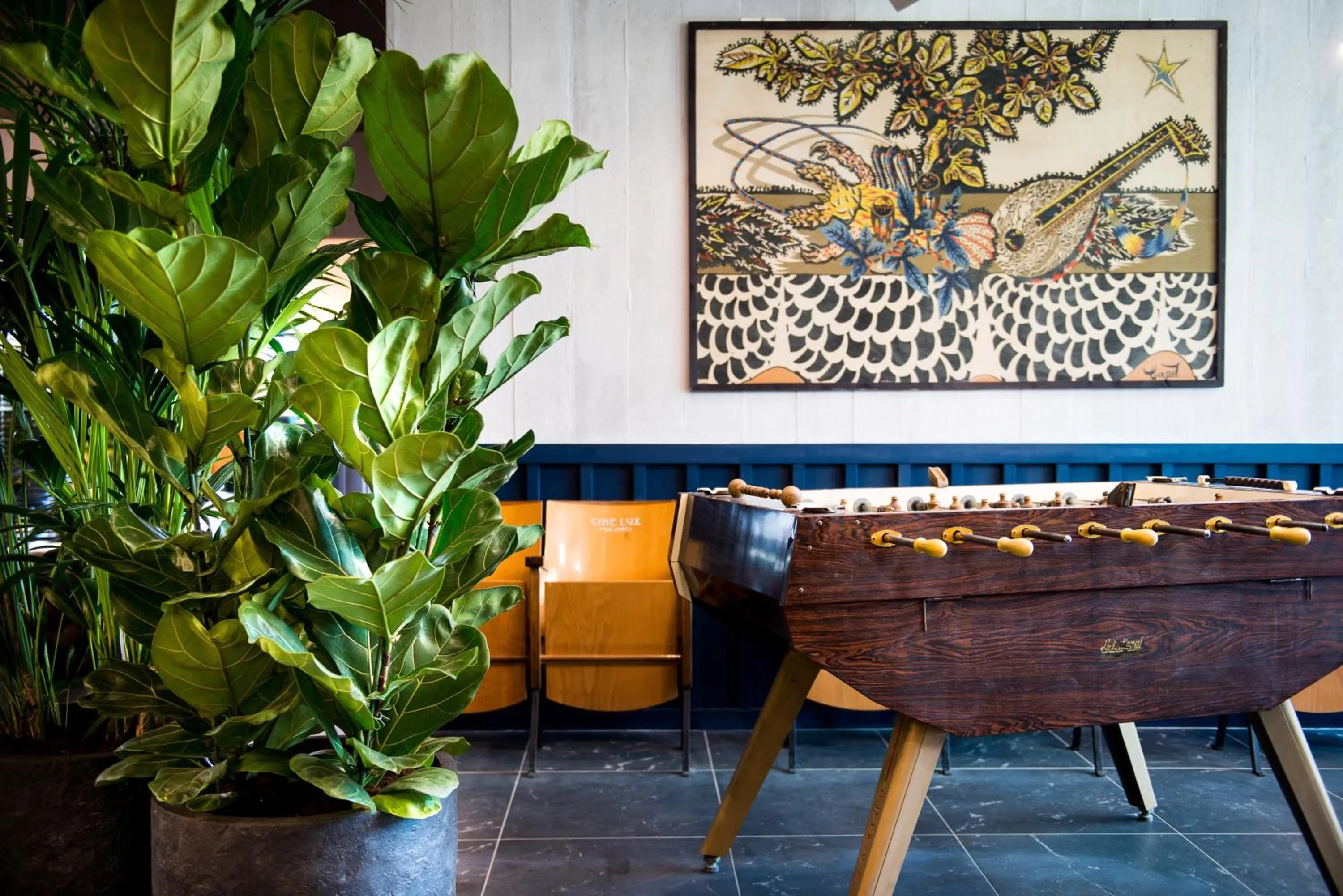 Communal lounge/ TV room in KOPSTER Hotel Lyon Groupama Stadium