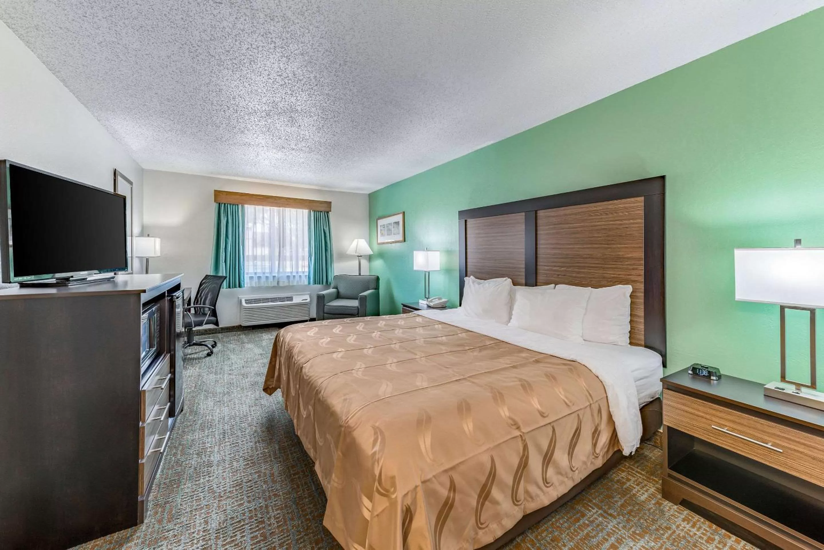 Photo of the whole room, Bed in Quality Inn Allen - Plano East