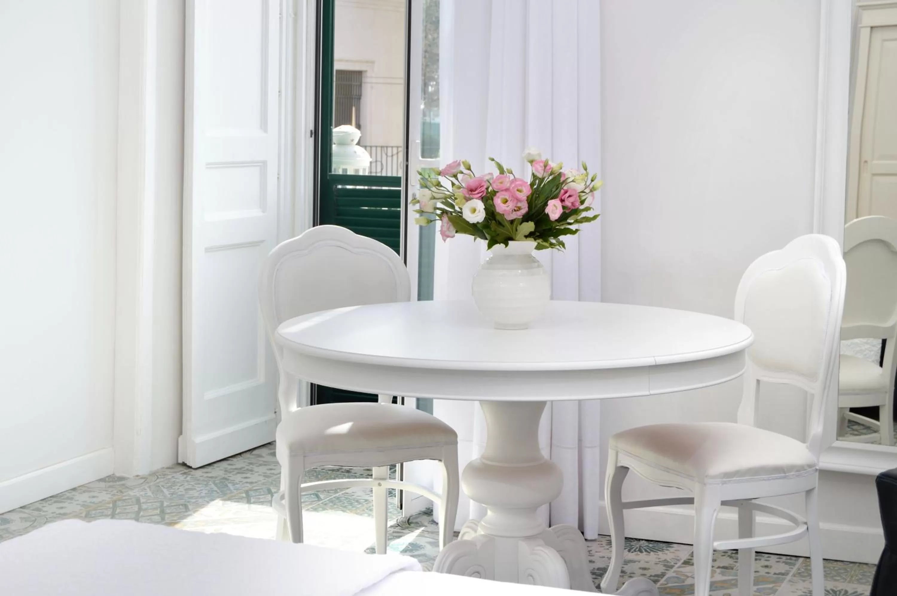 Photo of the whole room in Barbarella Home