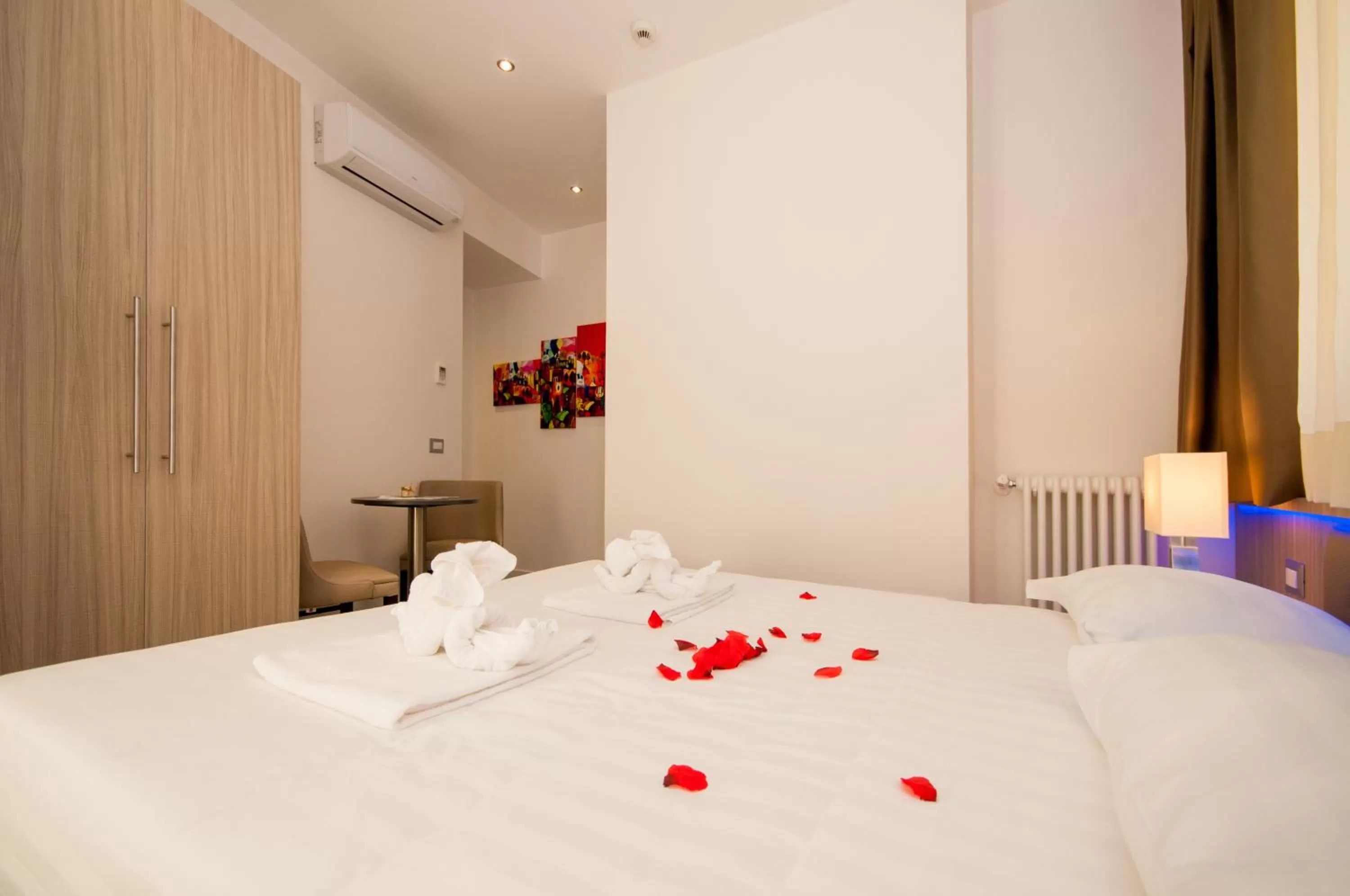 Bedroom, Bed in Vatican Relais Rome Suite