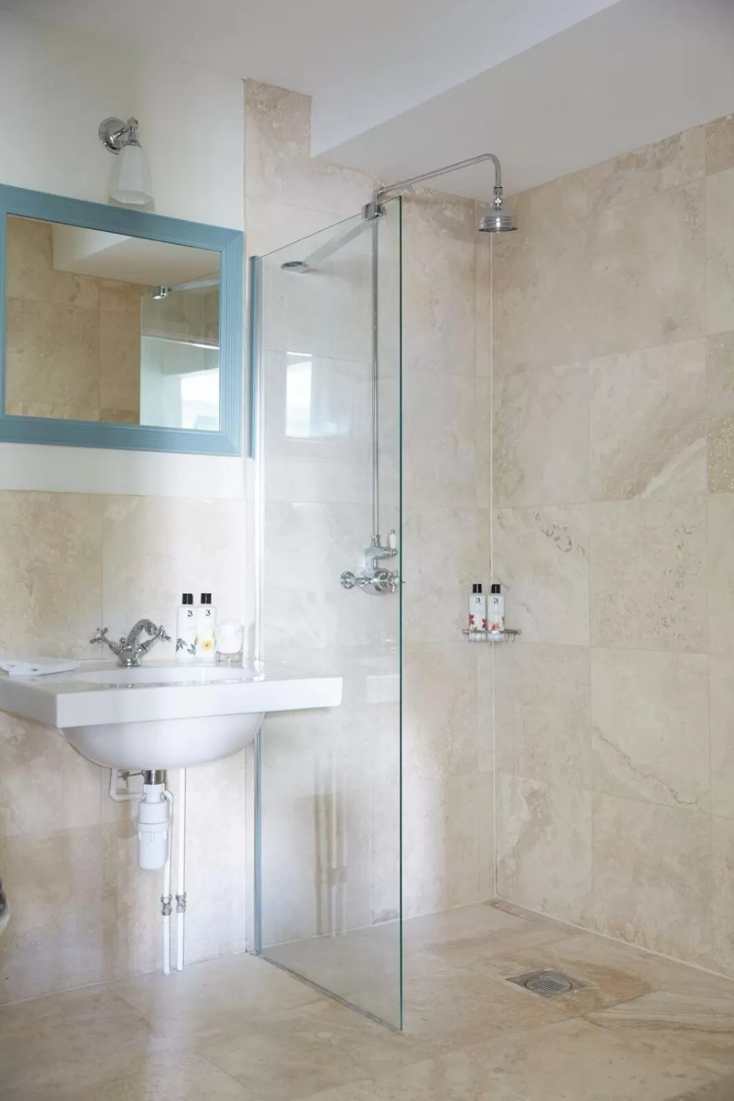 Bathroom in The Pheasant Inn