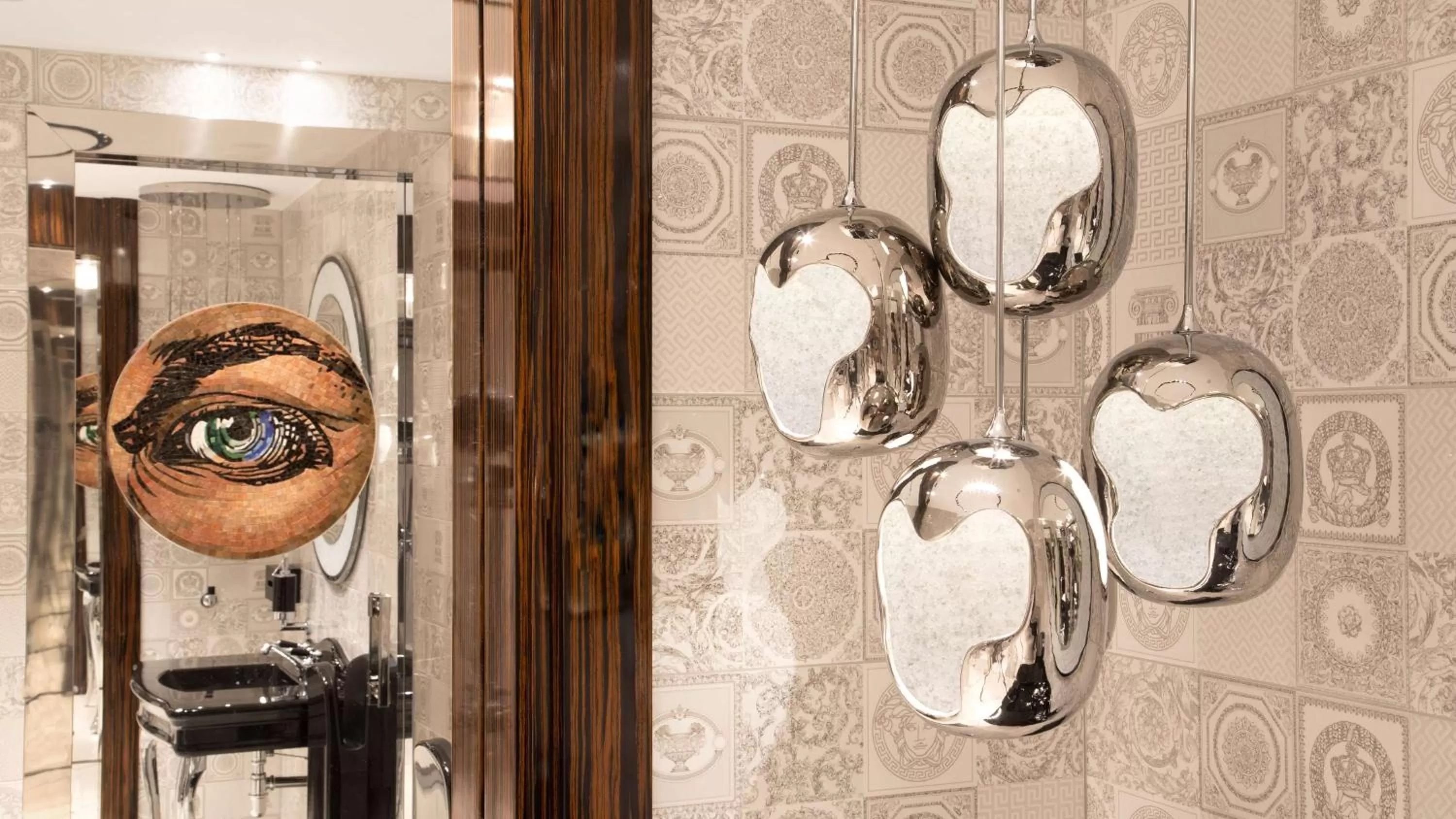 Bathroom in DoubleTree By Hilton A Coruña