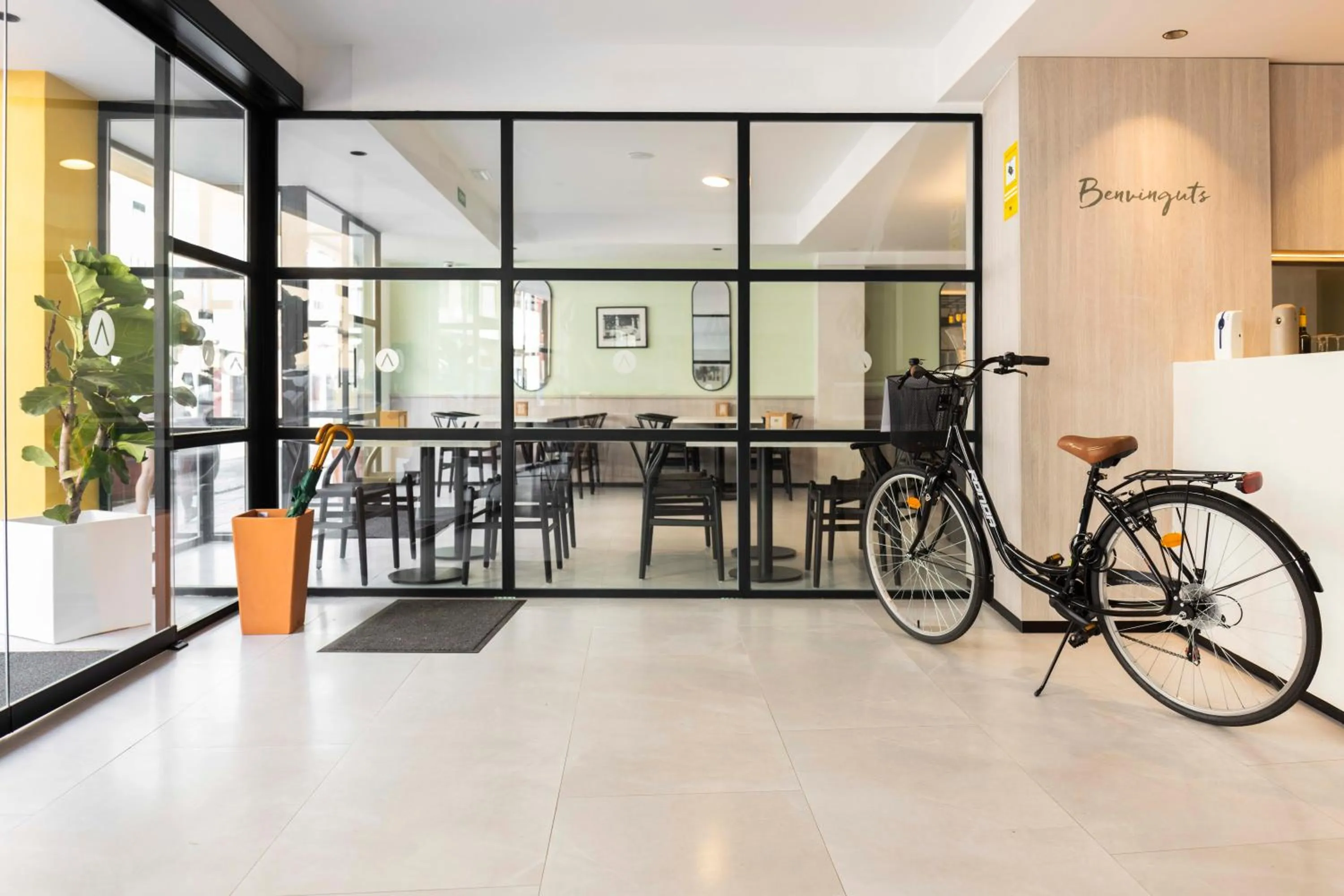 Lobby or reception in Alfons Hotel