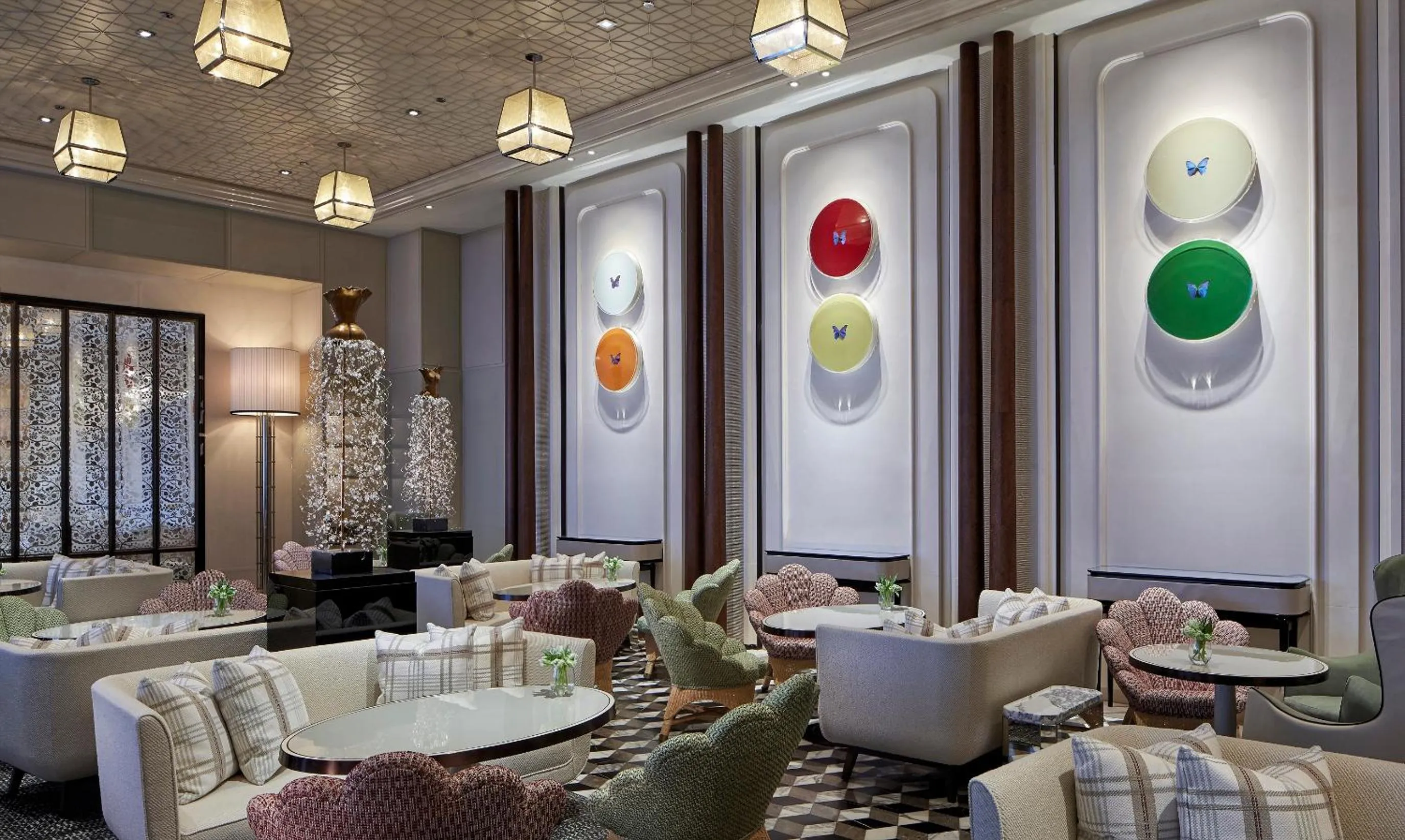 Restaurant/places to eat in Rosewood Hong Kong