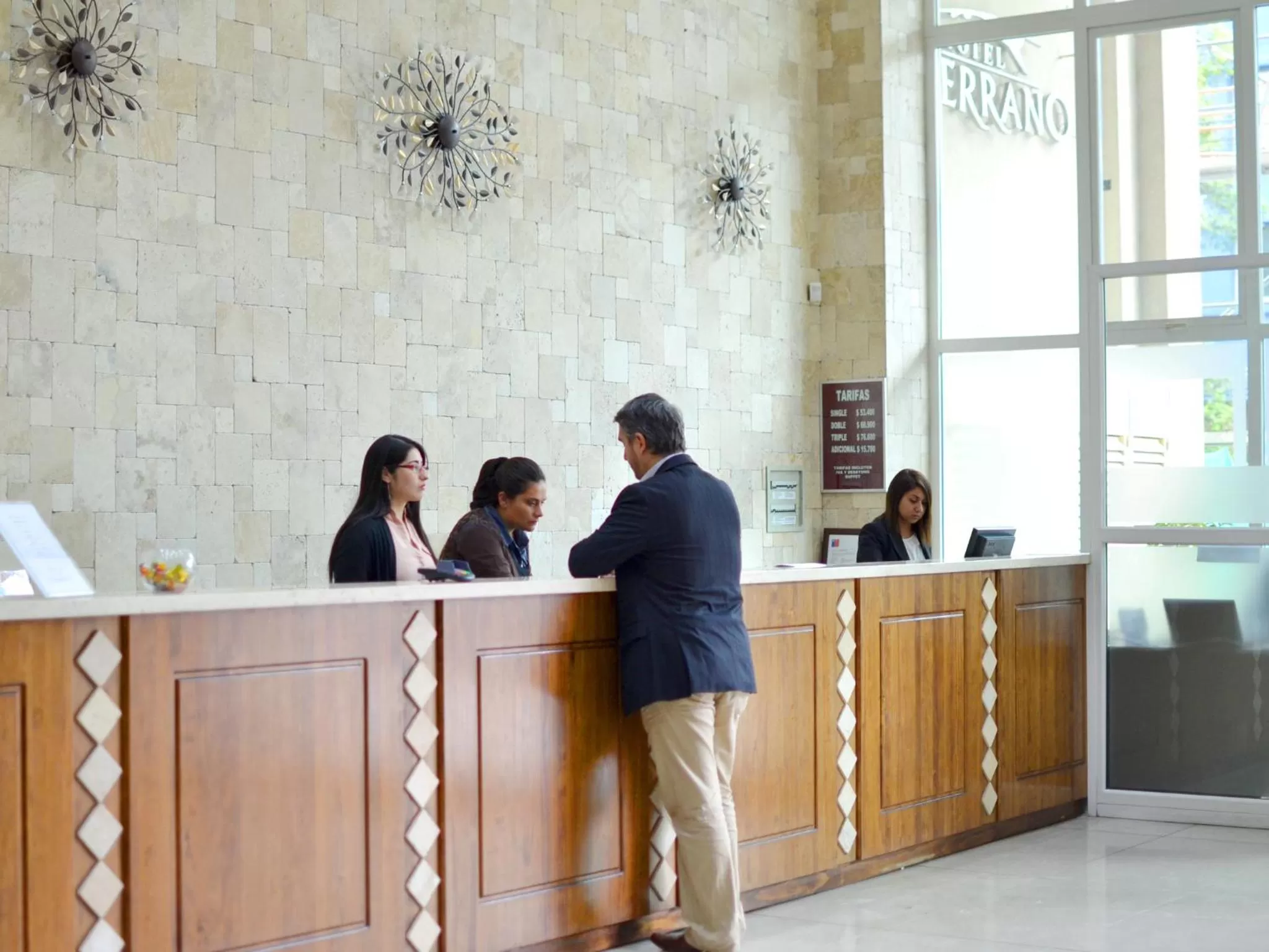 Staff in Hotel Terrano Concepción