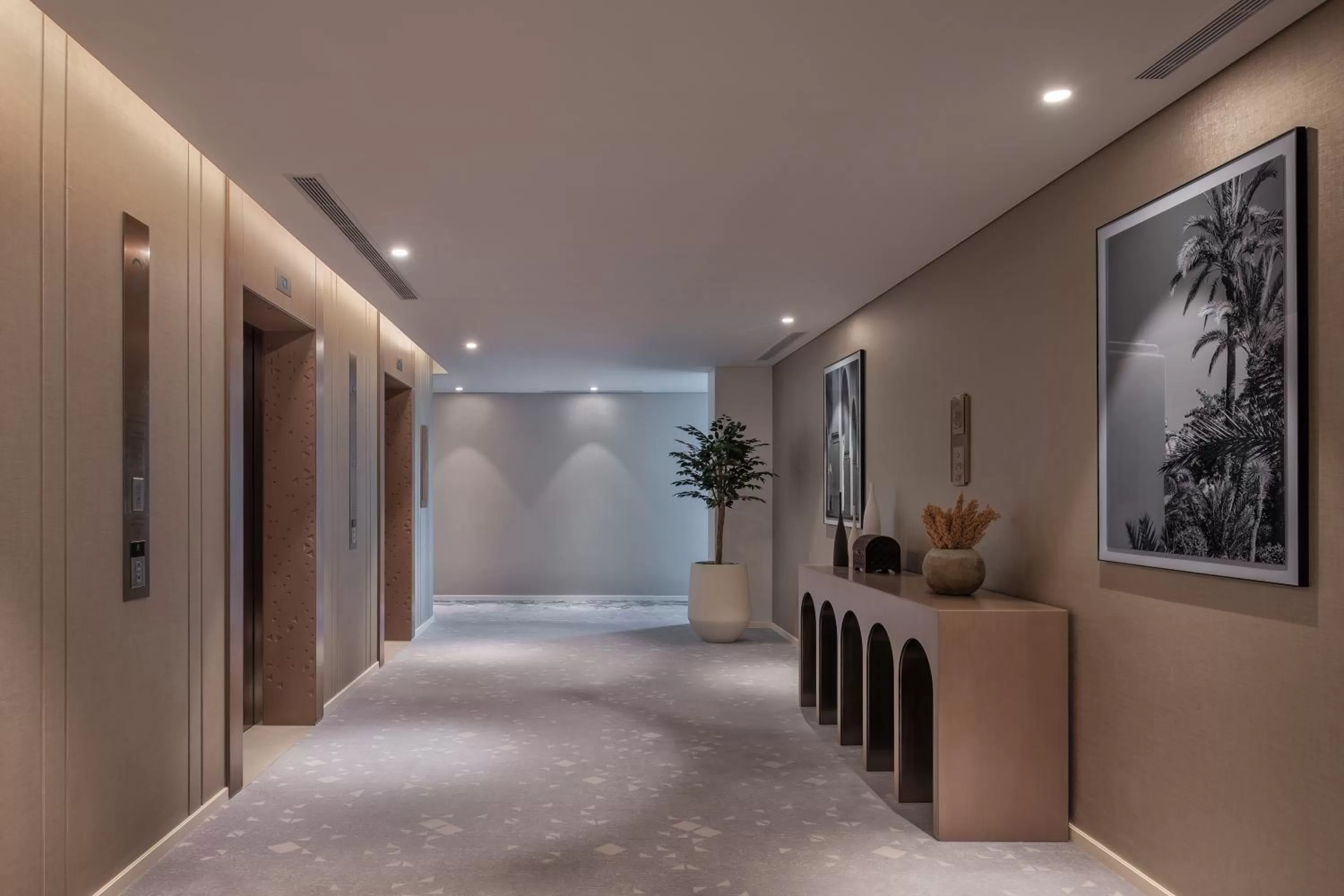 elevator in Palace Beach Resort Fujairah