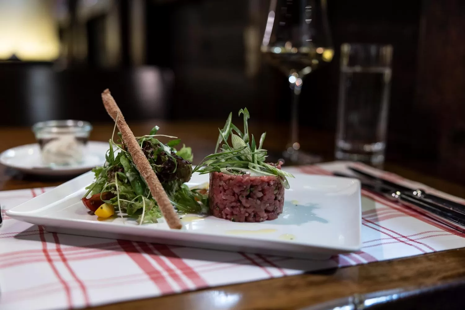 Restaurant/places to eat in Swiss-Chalet Merlischachen - Romantik Schloss-Hotel am See