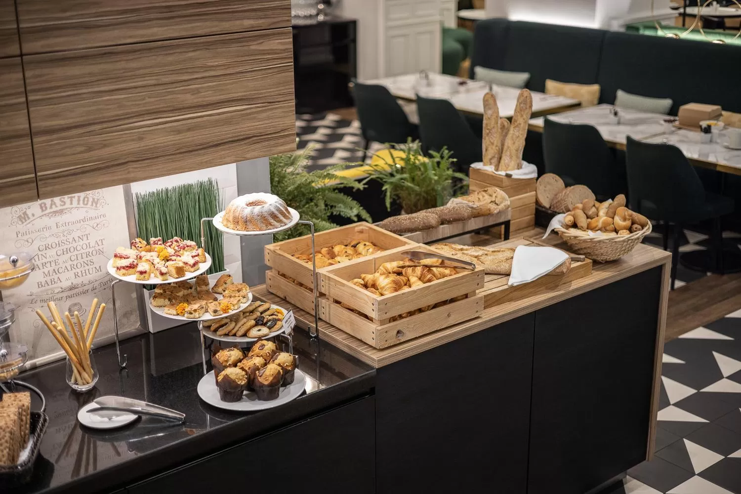 Food and drinks in Century Old Town Prague - MGallery Collection