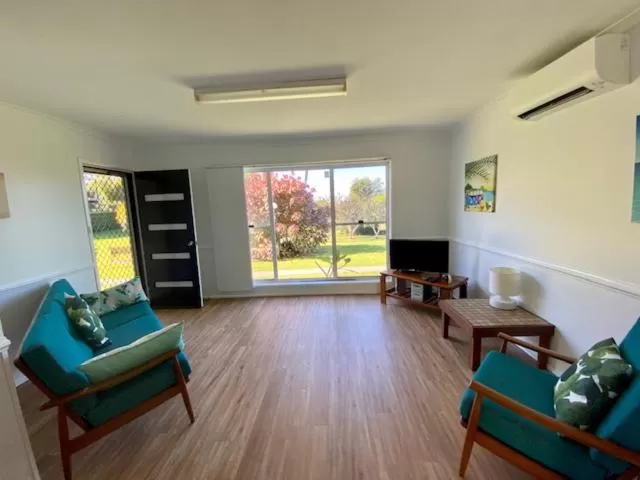 Living room in Leisure-Lee Holiday Apartments