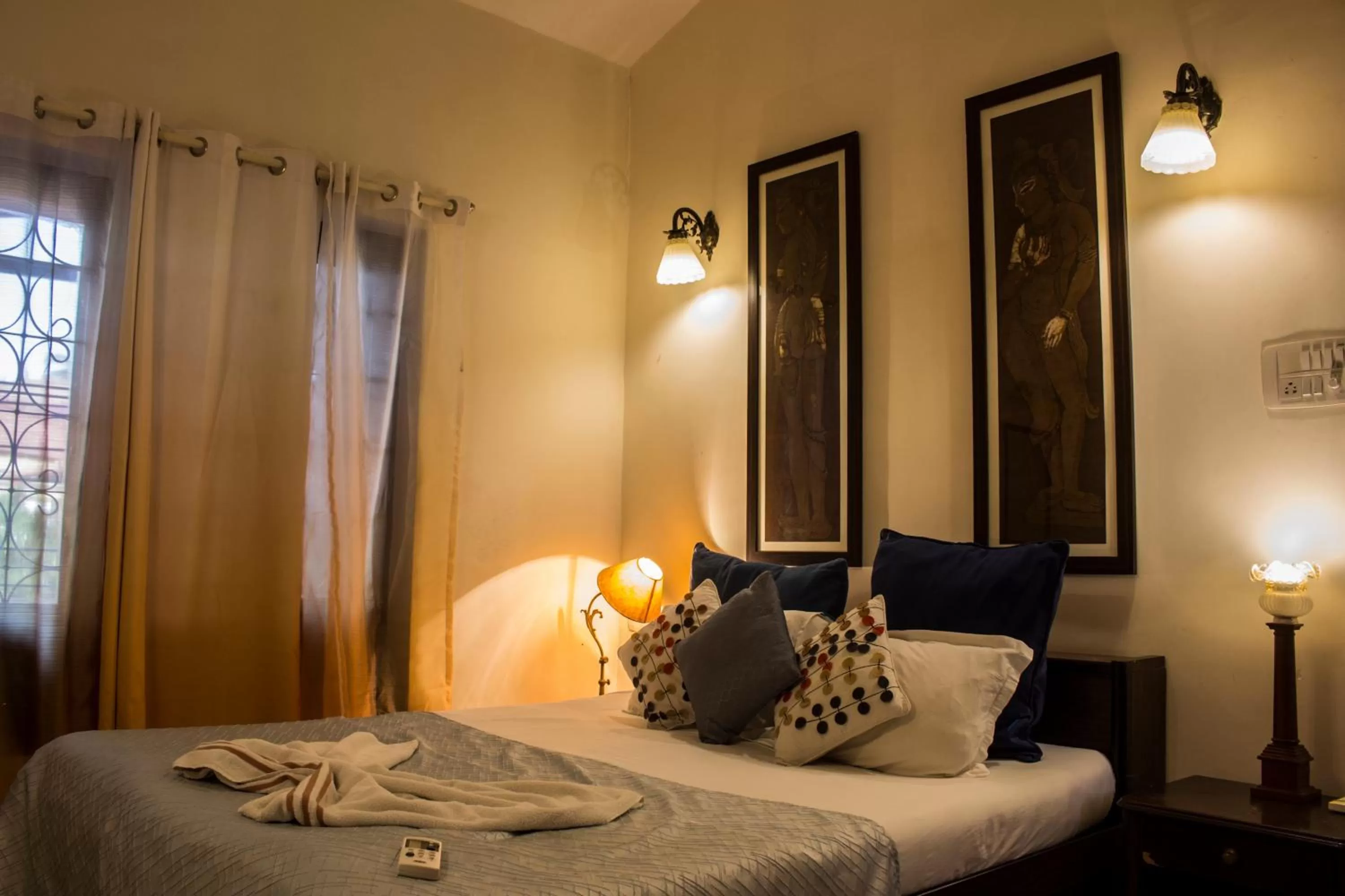 Bed in Shikara Beach Resort