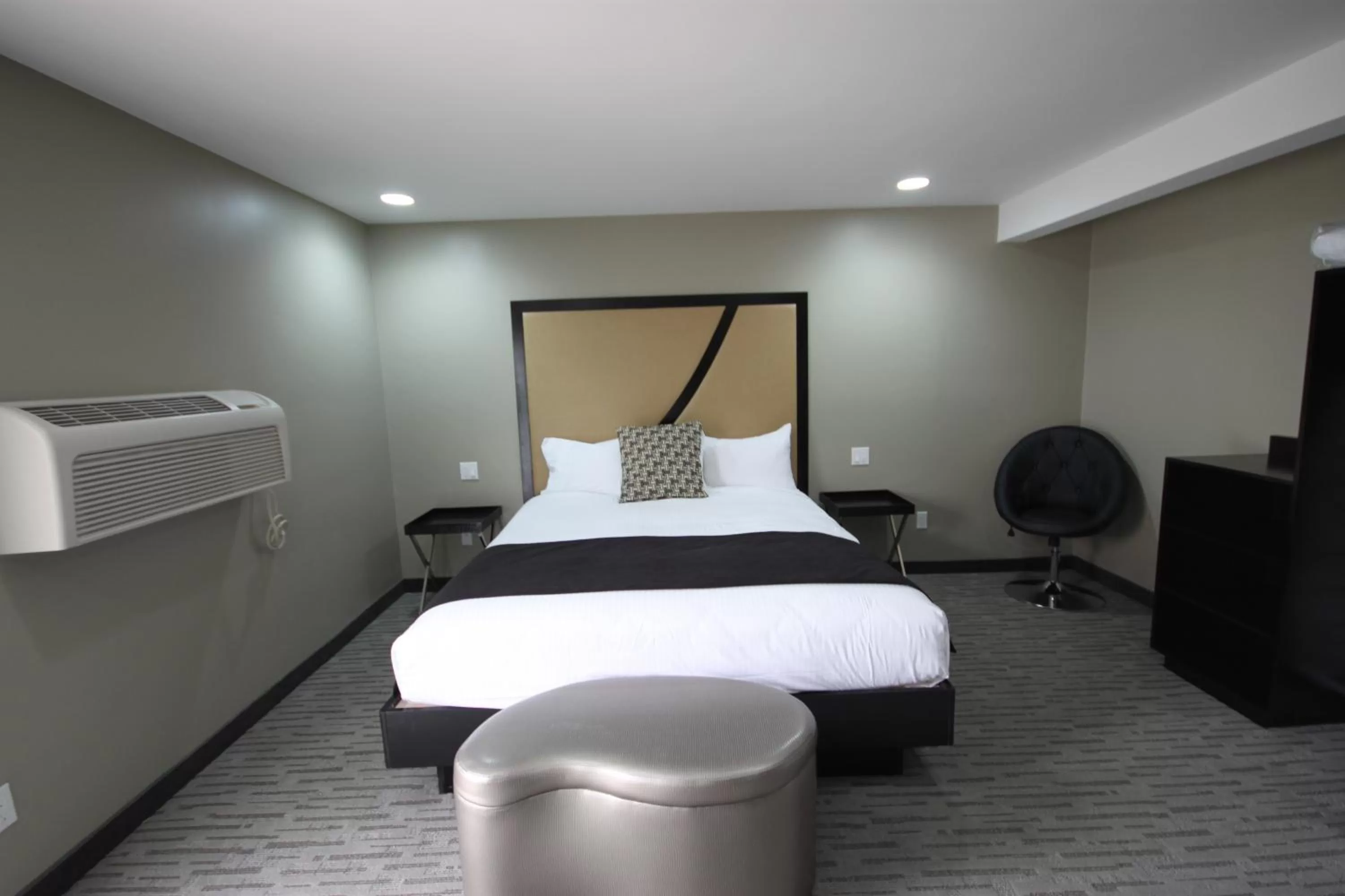 Bed in Grandview Inn