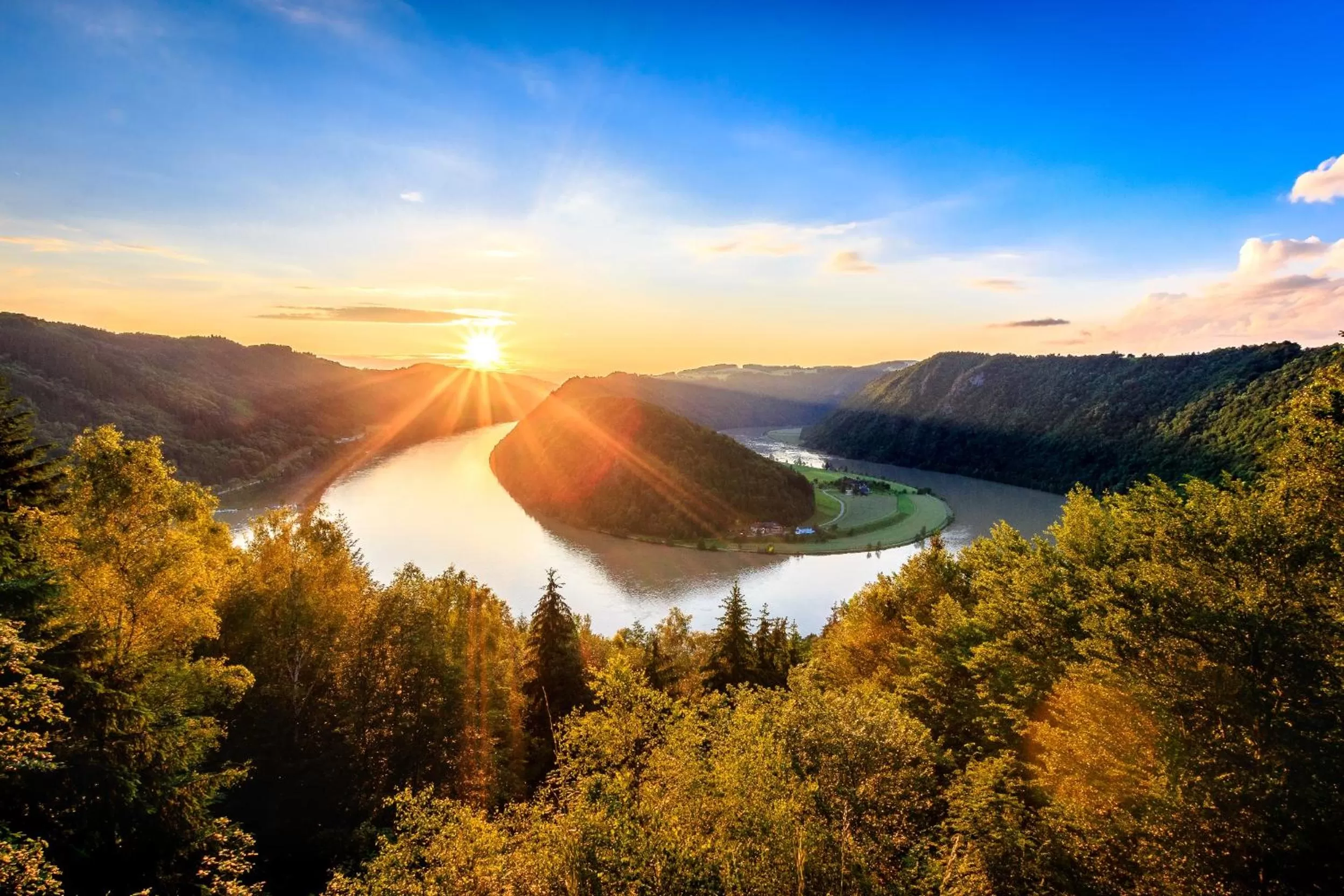 Hiking in Riverresort Donauschlinge