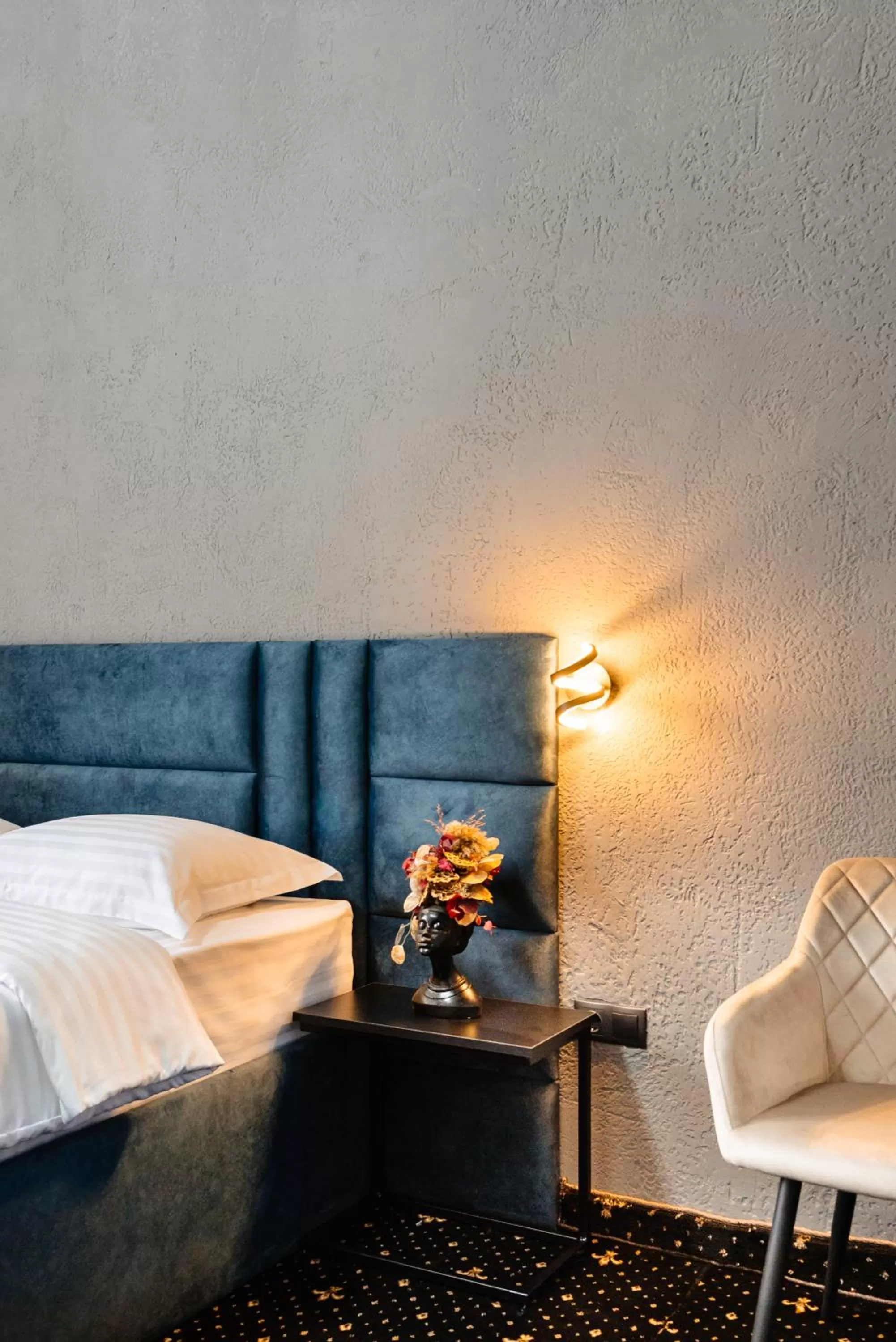 Bed in Palace Bulevard Inn