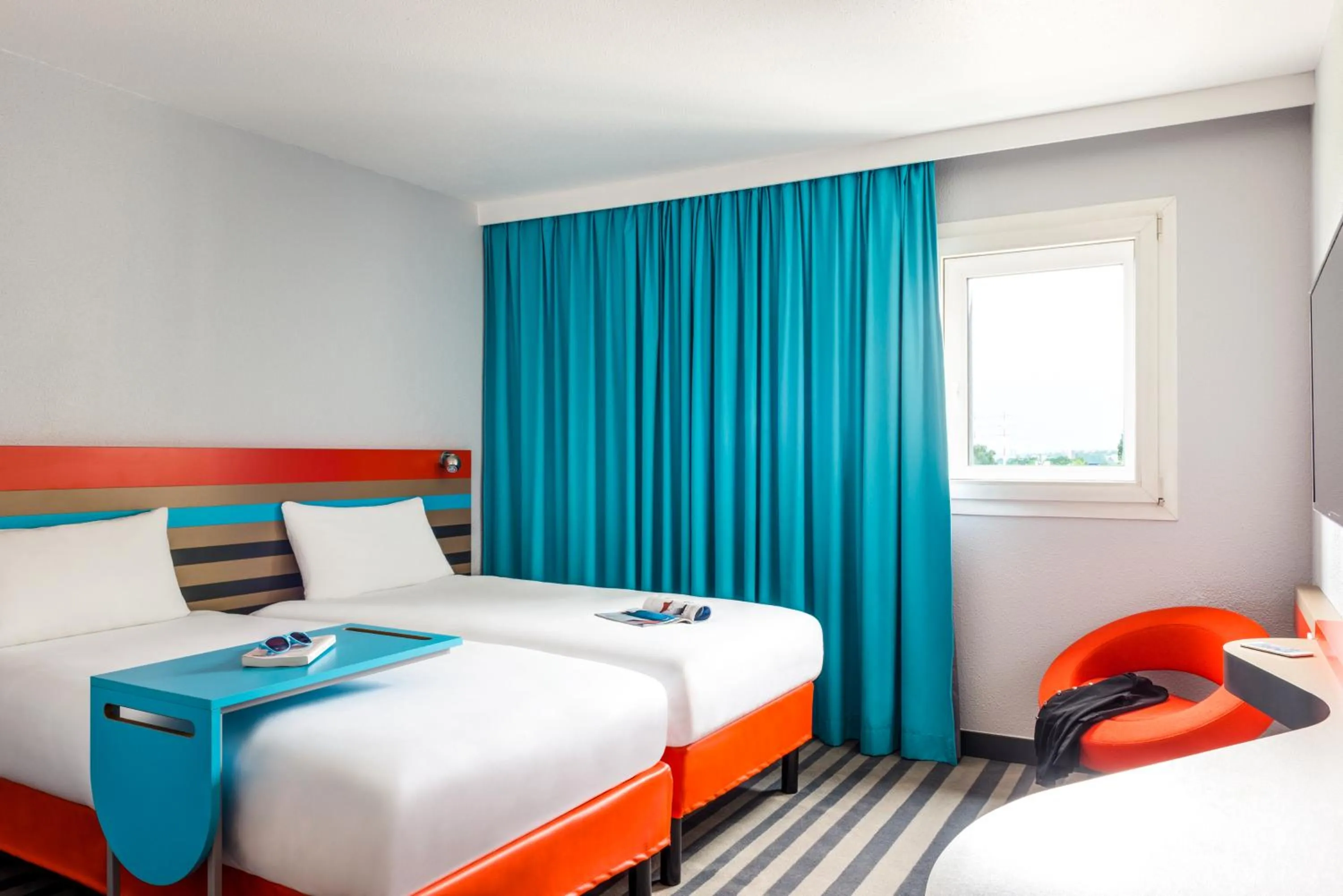 Bedroom, Bed in ibis Styles Antony Paris Sud