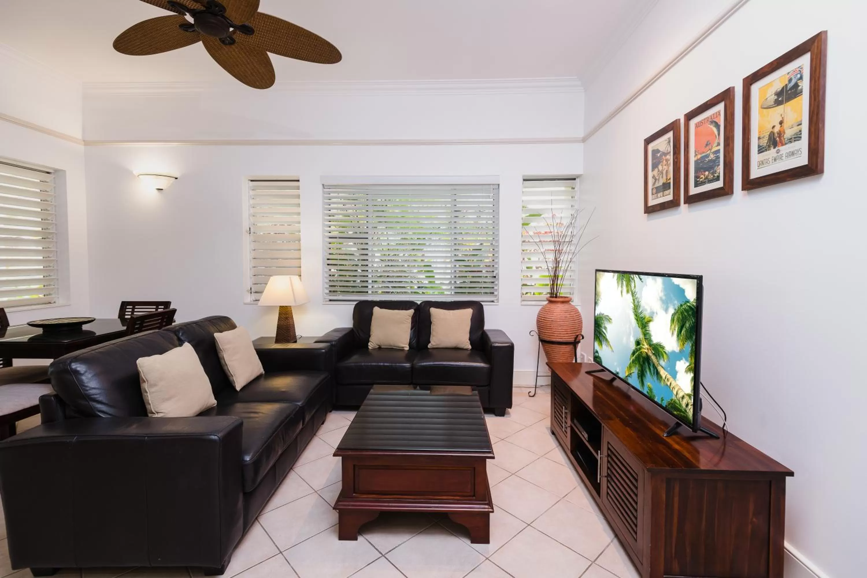 TV and multimedia in Villa Beach Palm Cove