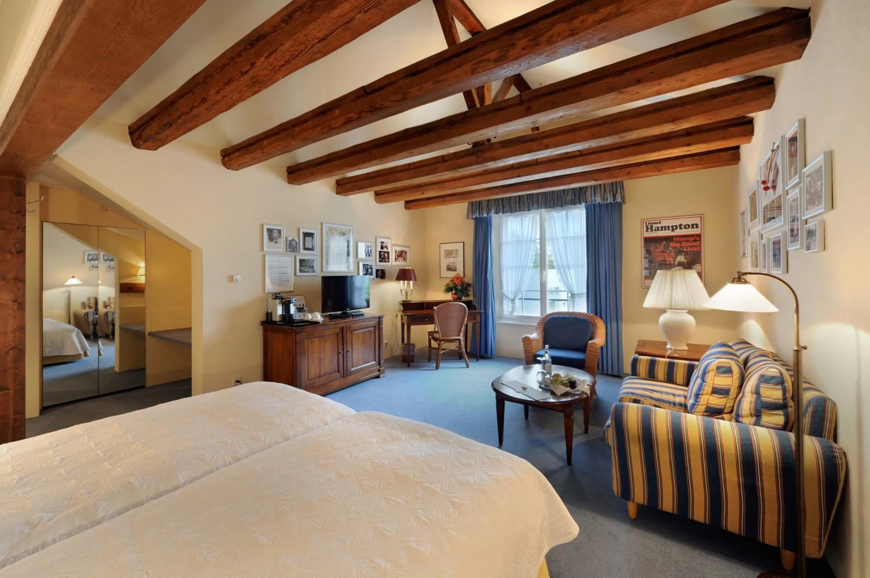 Photo of the whole room, Bed in Unique Hotel Innere Enge