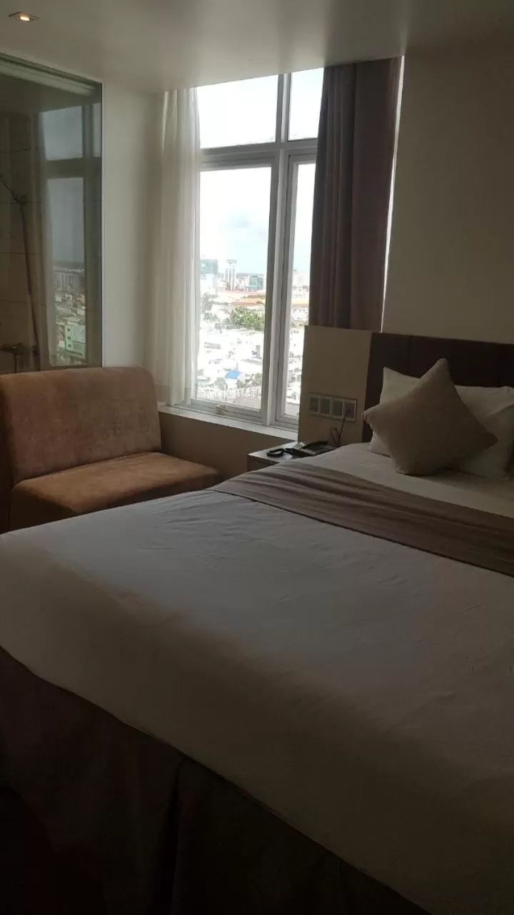 Bedroom in Holiday One Can Tho Hotel