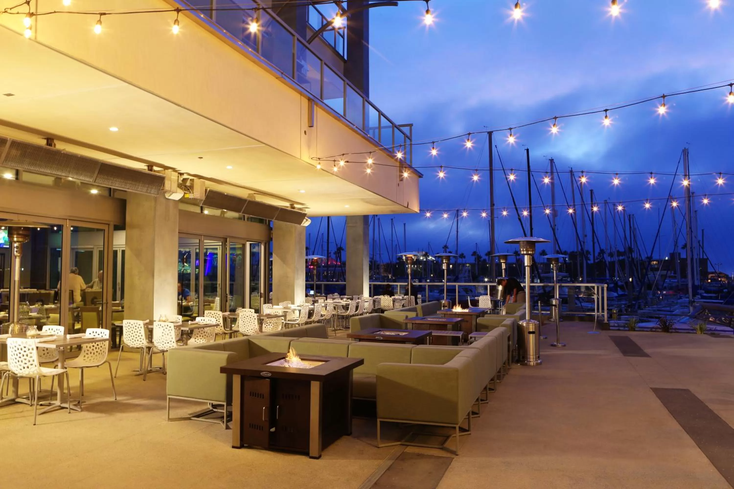 Lounge or bar in Shade Hotel Redondo Beach