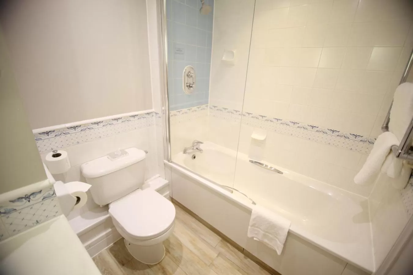 Bathroom in Mercure Gloucester Bowden Hall Hotel