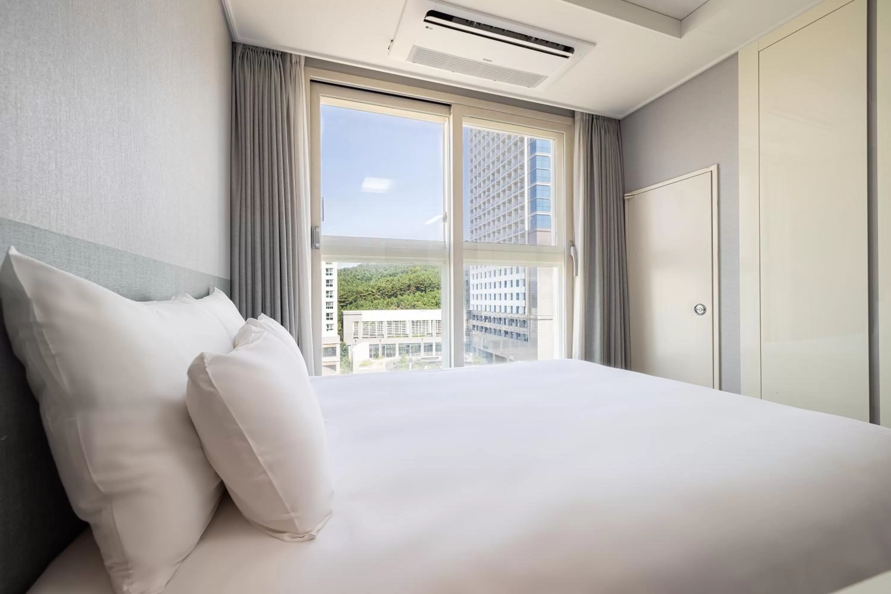 Bed in GL City Hotel Incheon Airport