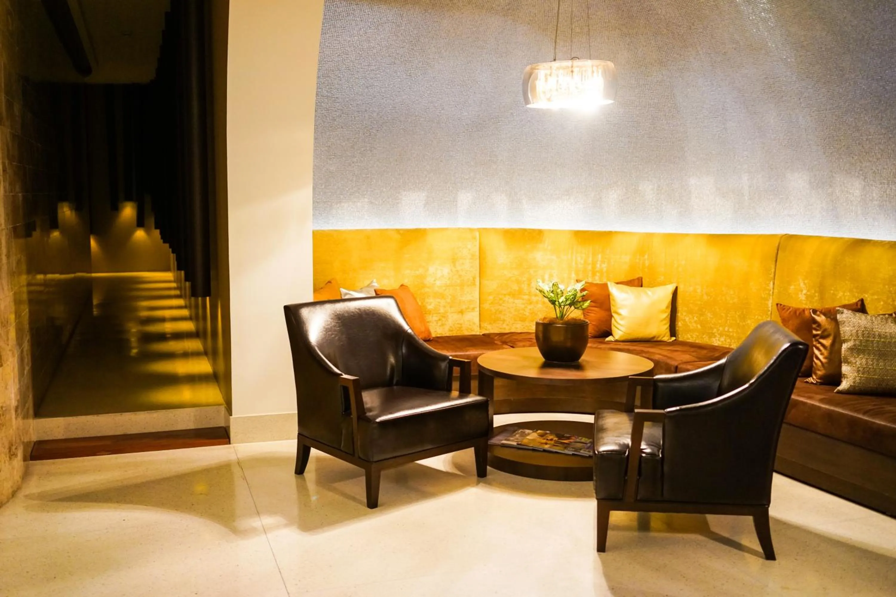 Spa and wellness centre/facilities in LiT BANGKOK Hotel