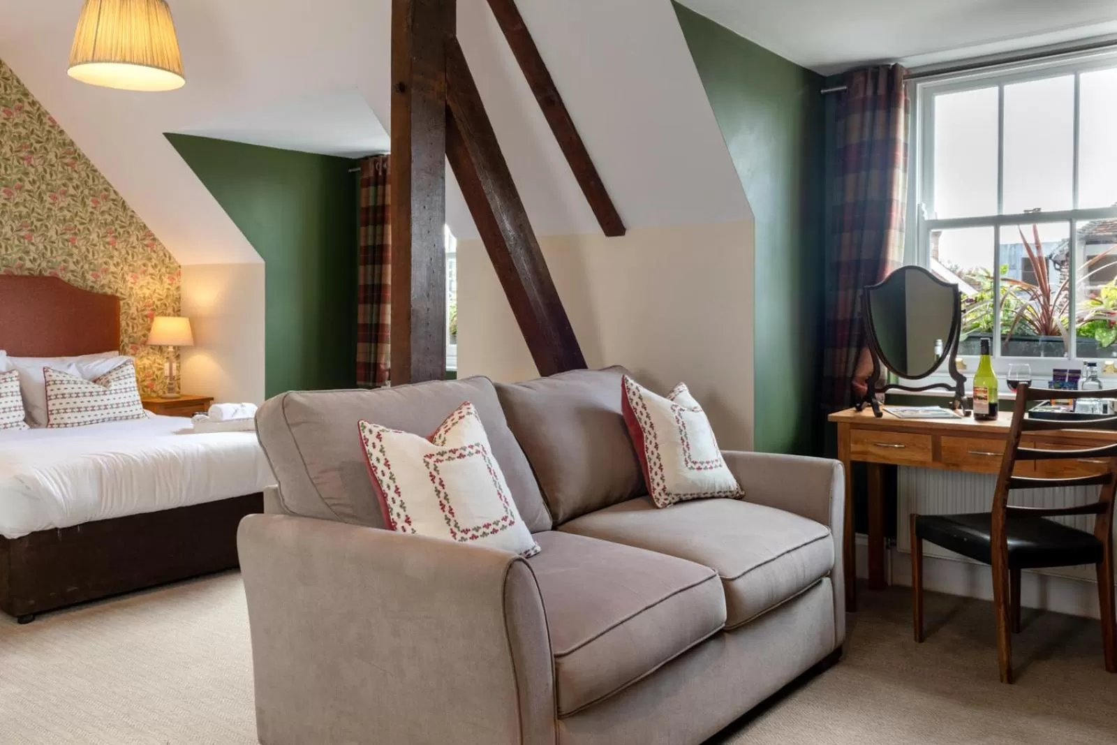 Bed in The Richard Onslow