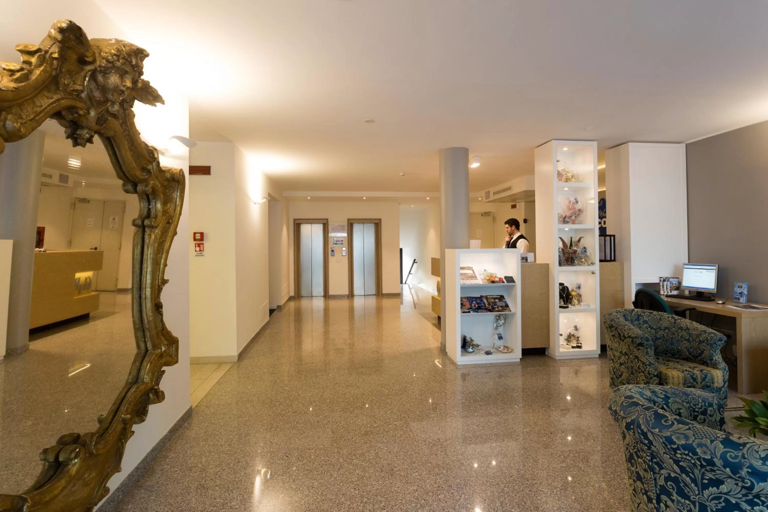 Staff in Hotel Airmotel