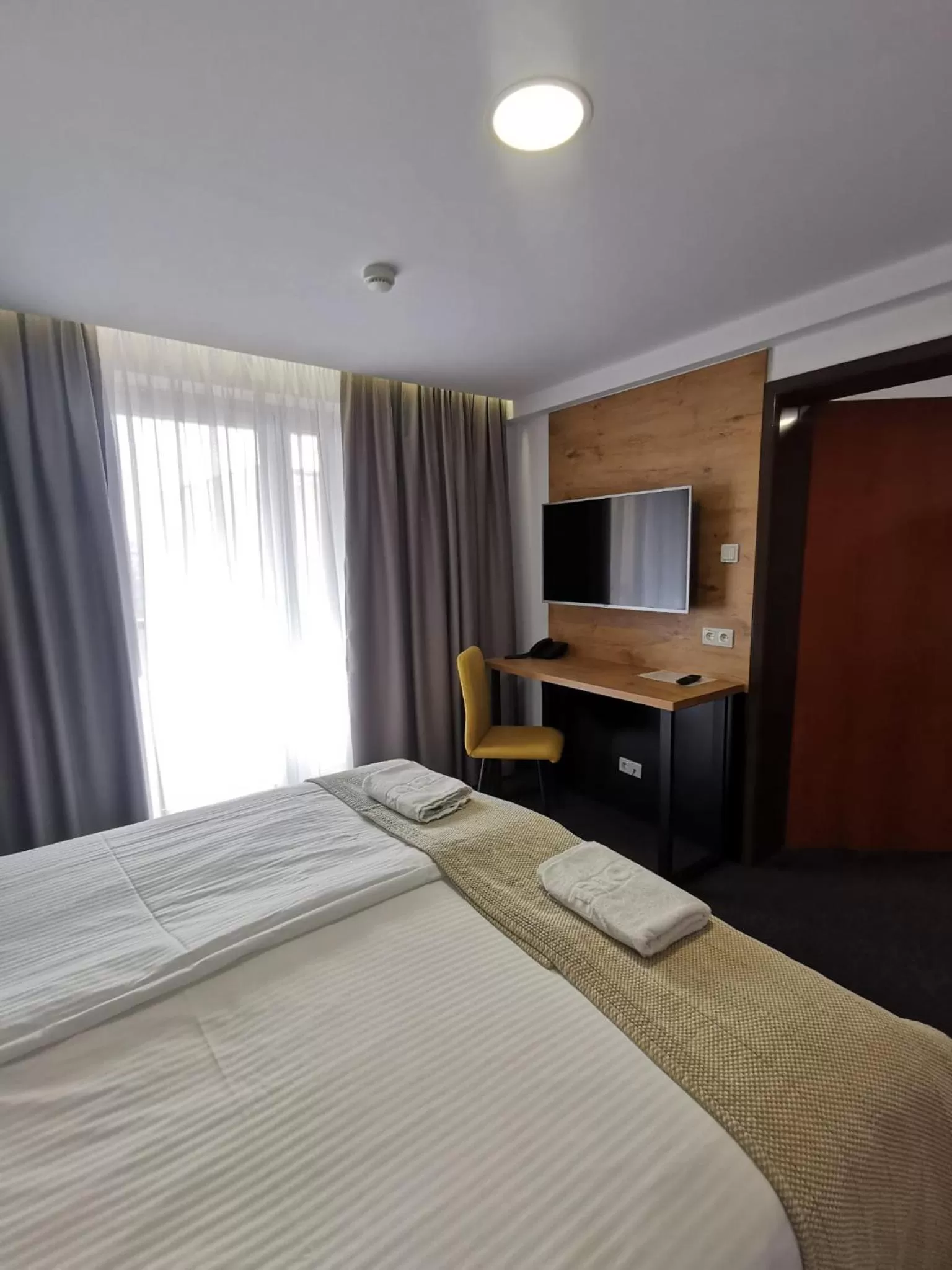 TV and multimedia, Bed in Gold Hotel