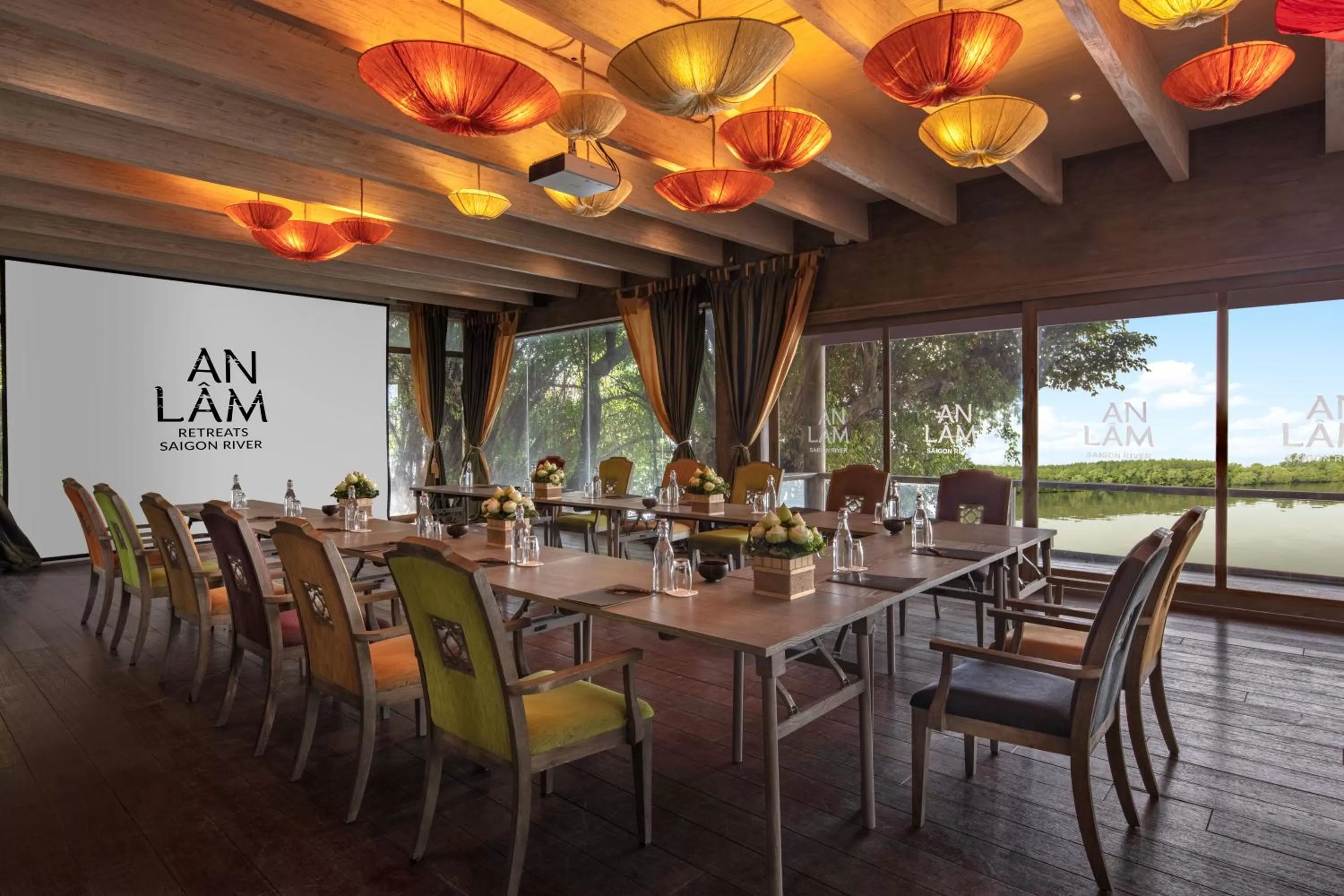 Meeting/conference room in An Lam Retreats Saigon River