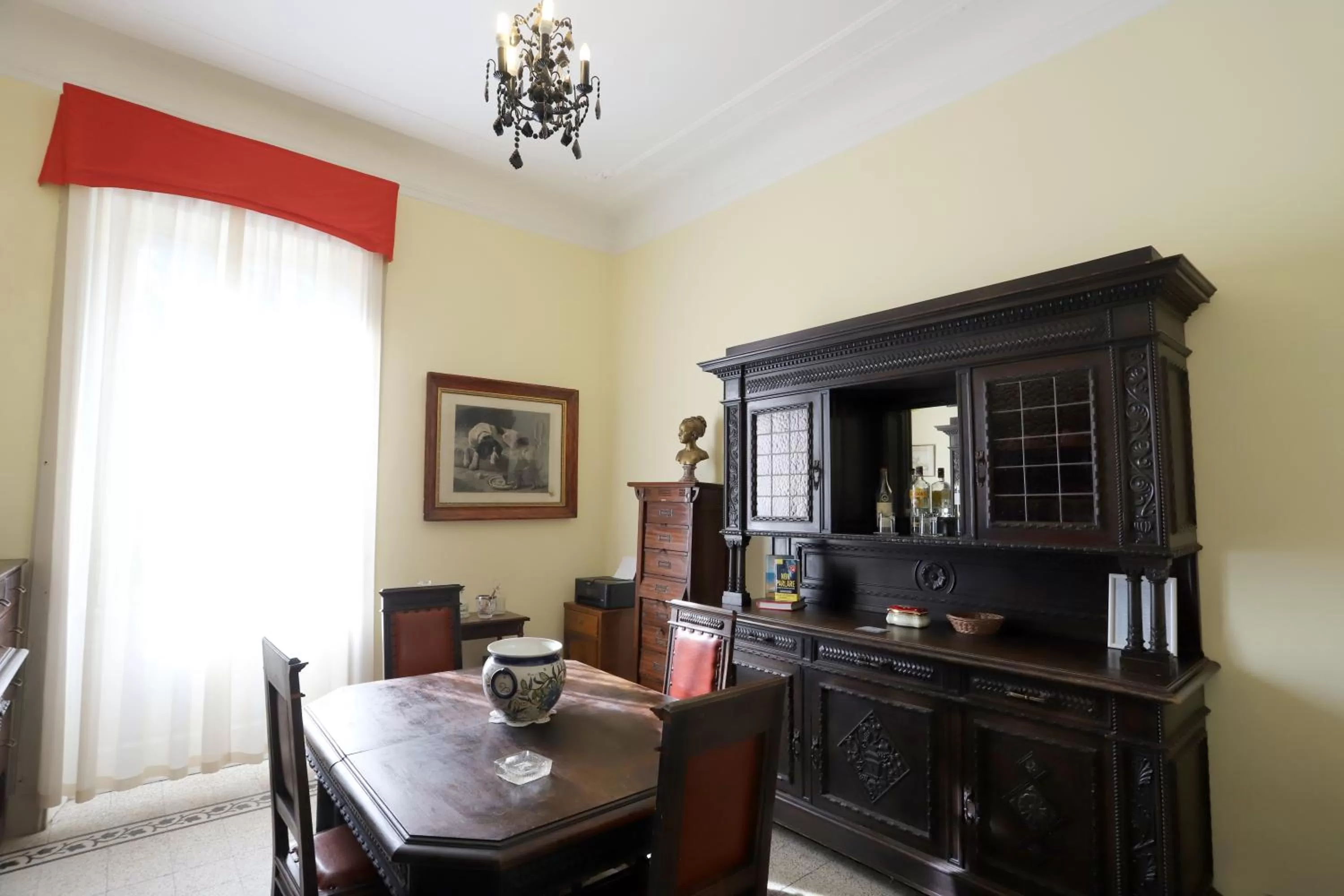 Seating area in La Villa del Lago