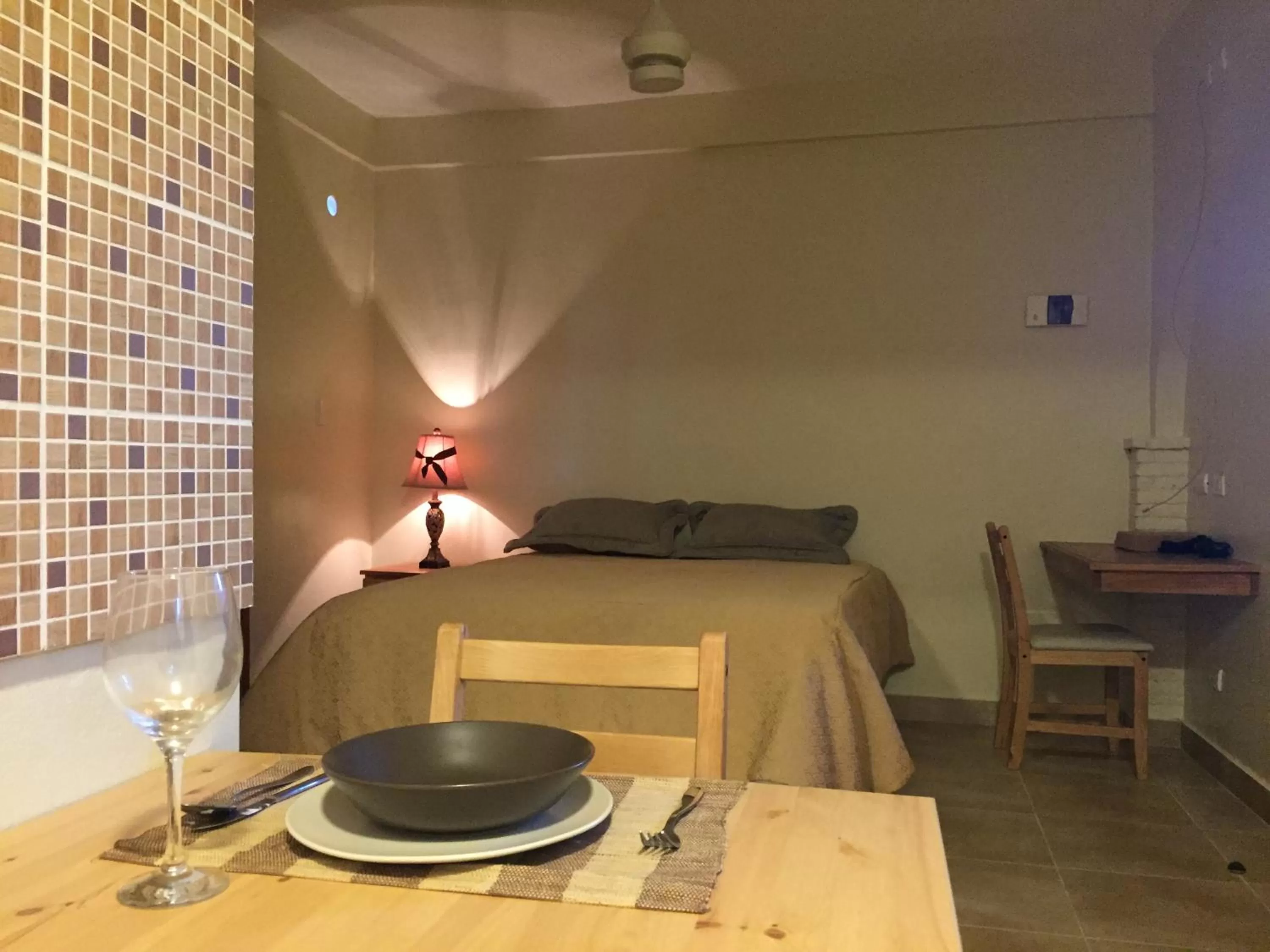 Photo of the whole room, Restaurant/Places to Eat in Hotel Yamilí