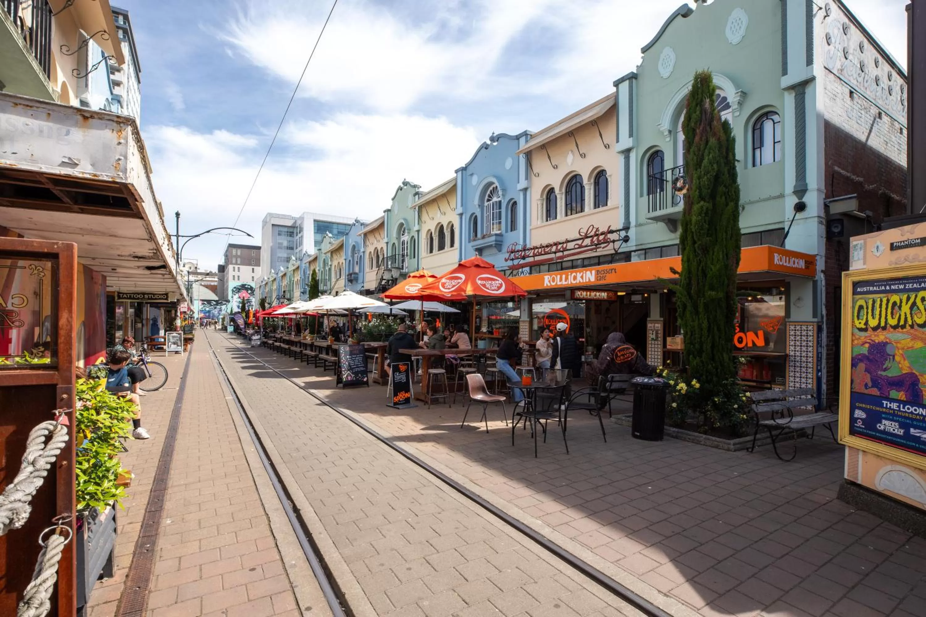 Nearby landmark in Hotel 115