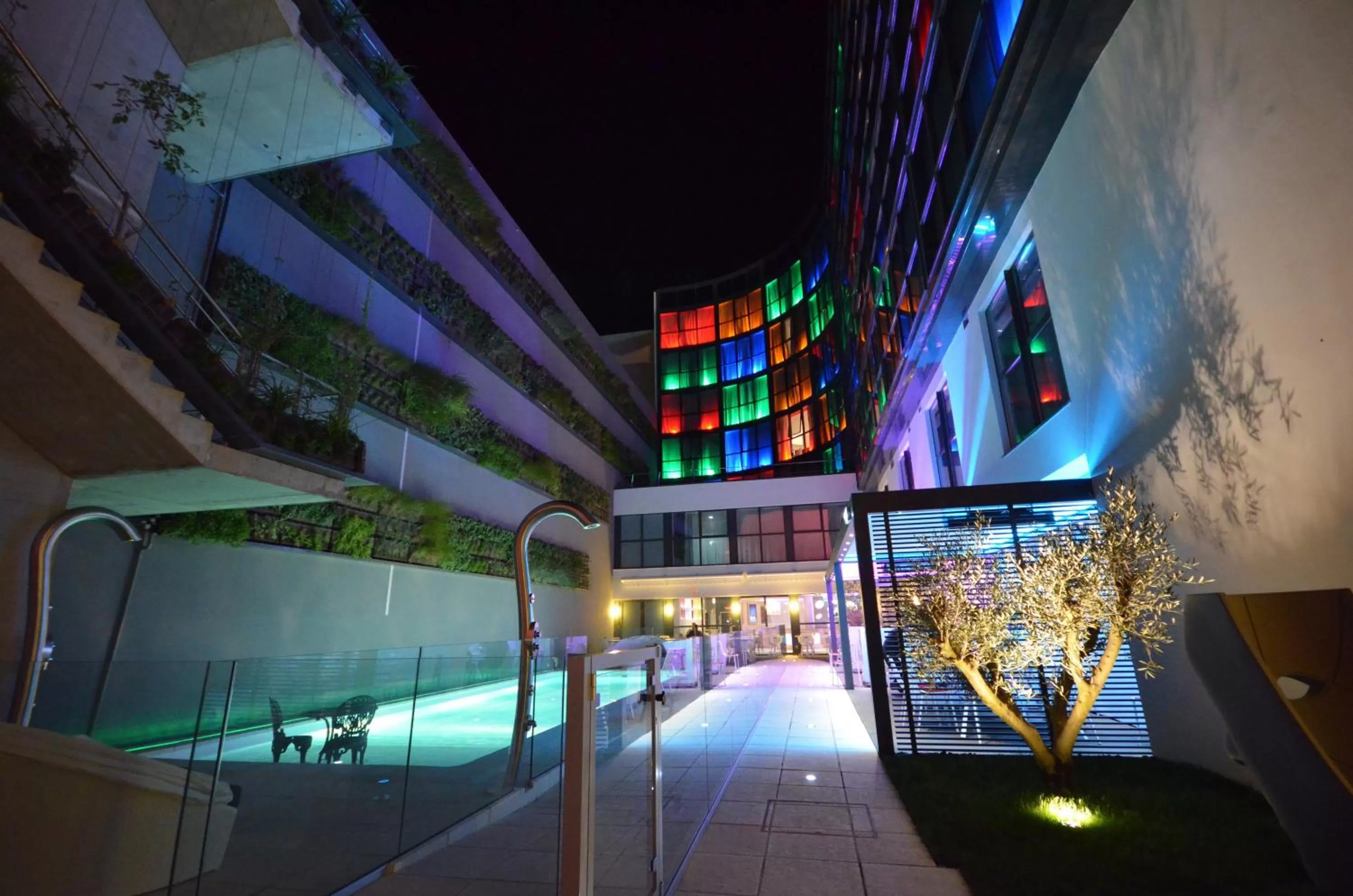 Property building in Holiday Inn Dijon Toison D'or by IHG