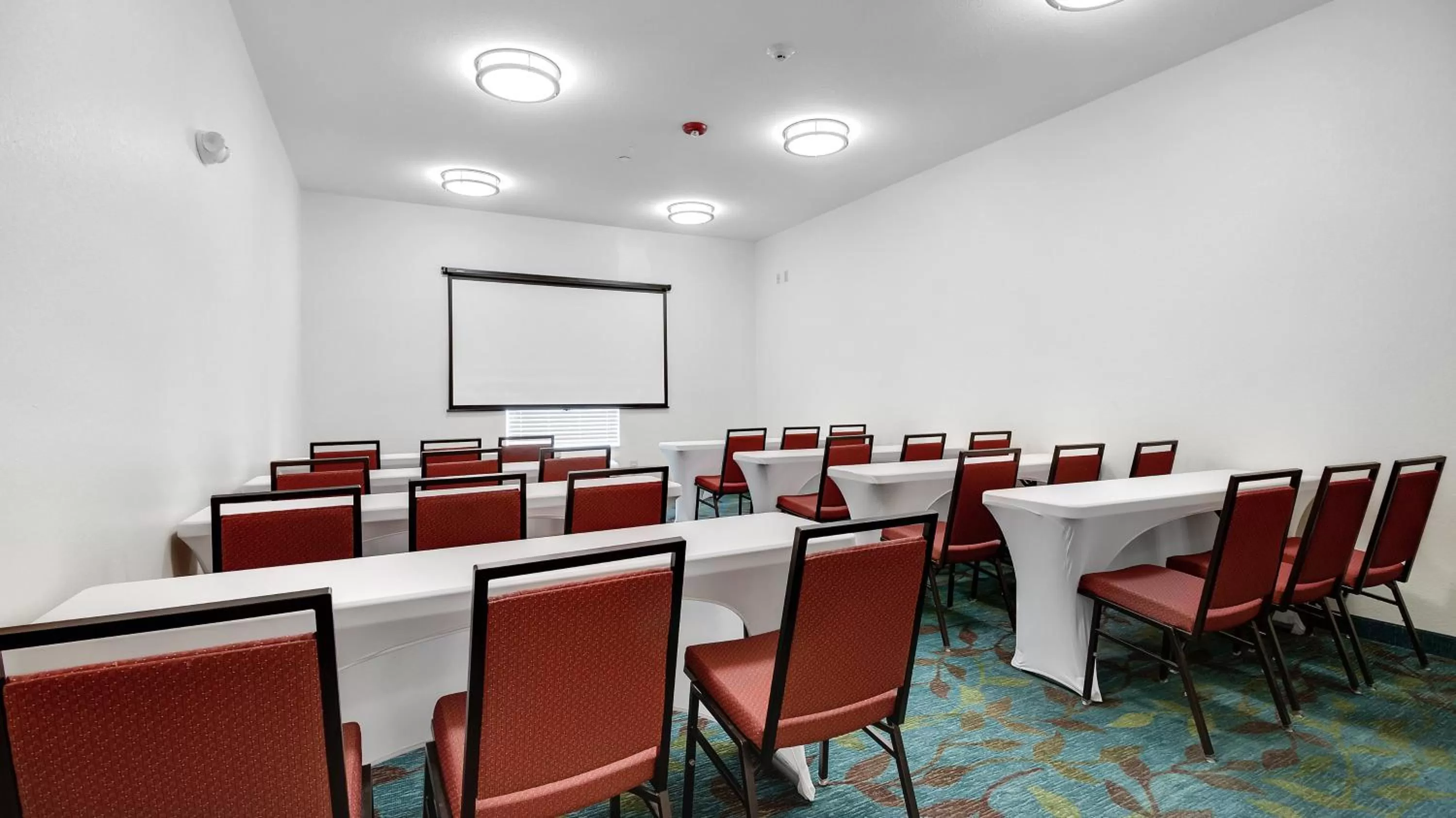 Meeting/conference room in Candlewood Suites Waco by IHG