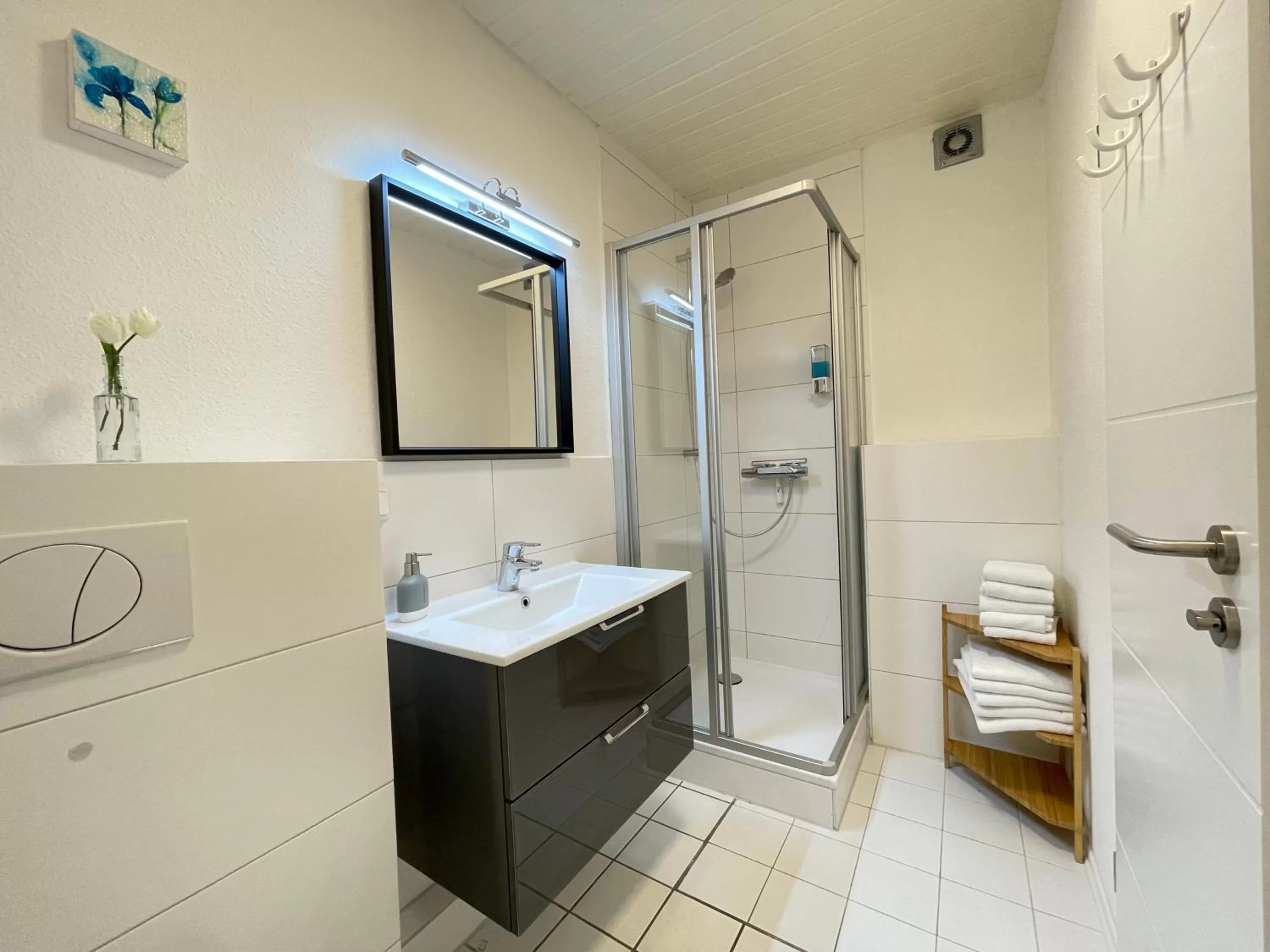 Bathroom in Hana Aparthotel