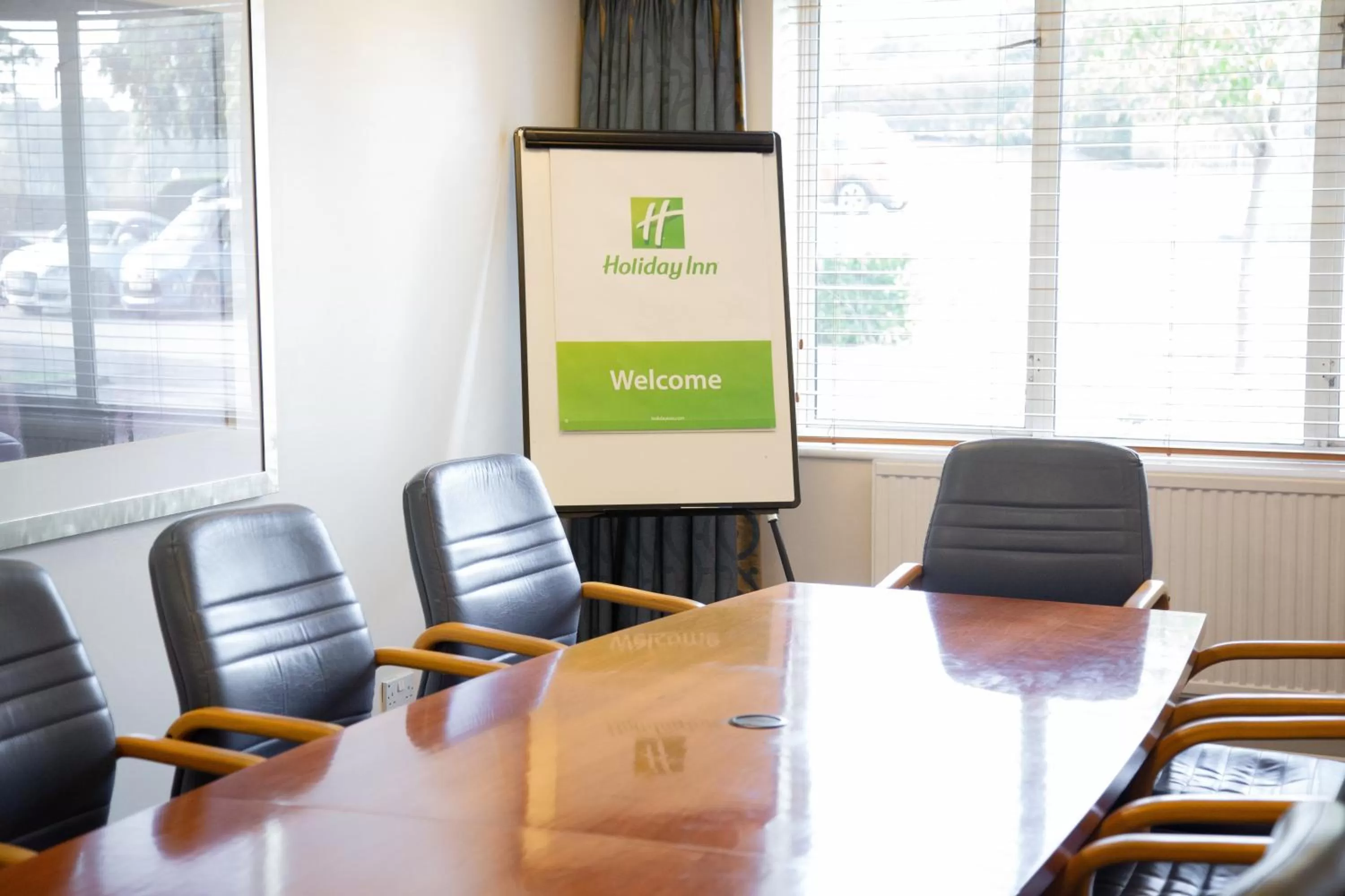 Meeting/conference room in Holiday Inn Ashford - North A20 by IHG