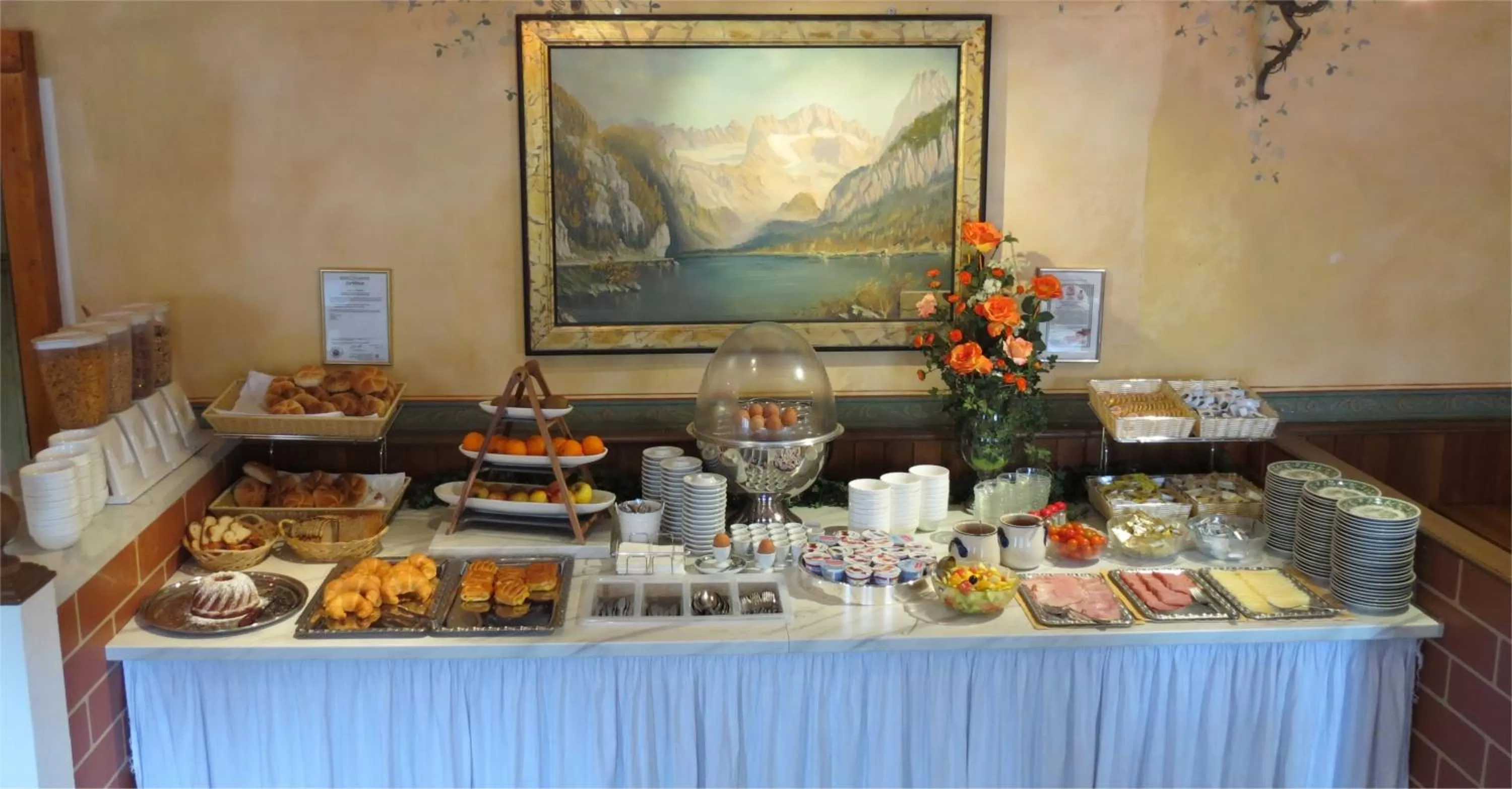 Buffet breakfast in Hotel Turnerwirt