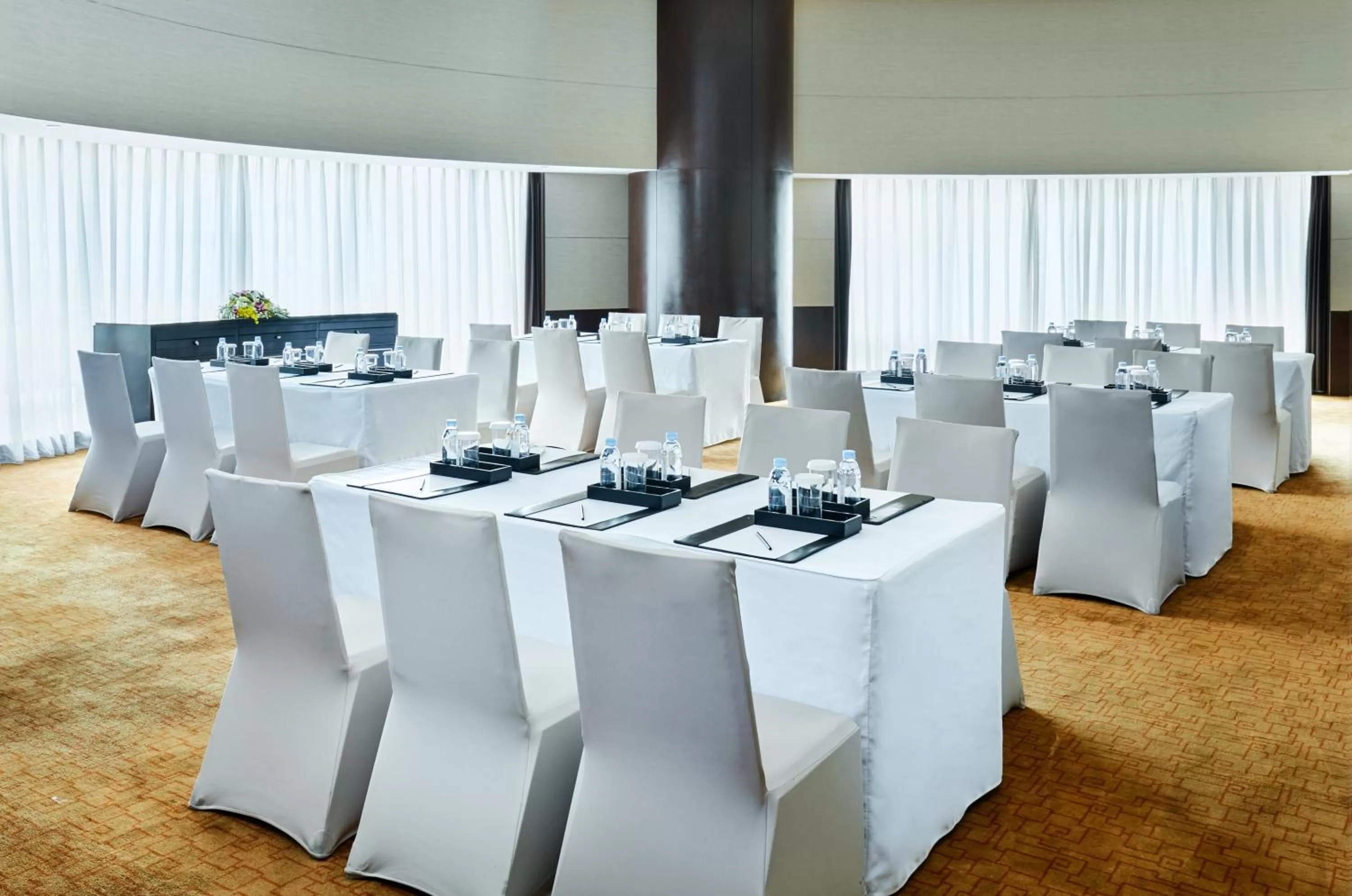 Meeting/conference room in InterContinental Shanghai Pudong by IHG