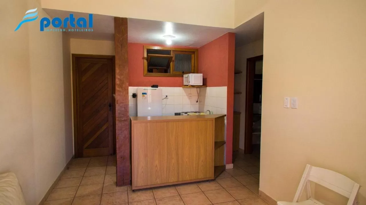 Kitchen/Kitchenette in Apart Hotel Portal Do Atlântico - Portal Hotéis