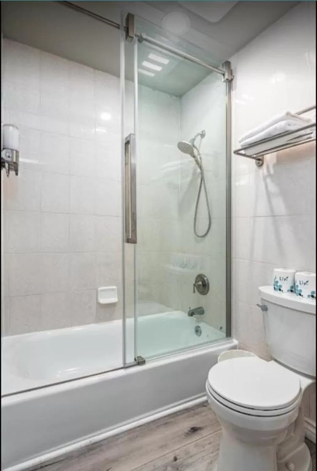 Shower in Omeo Suites