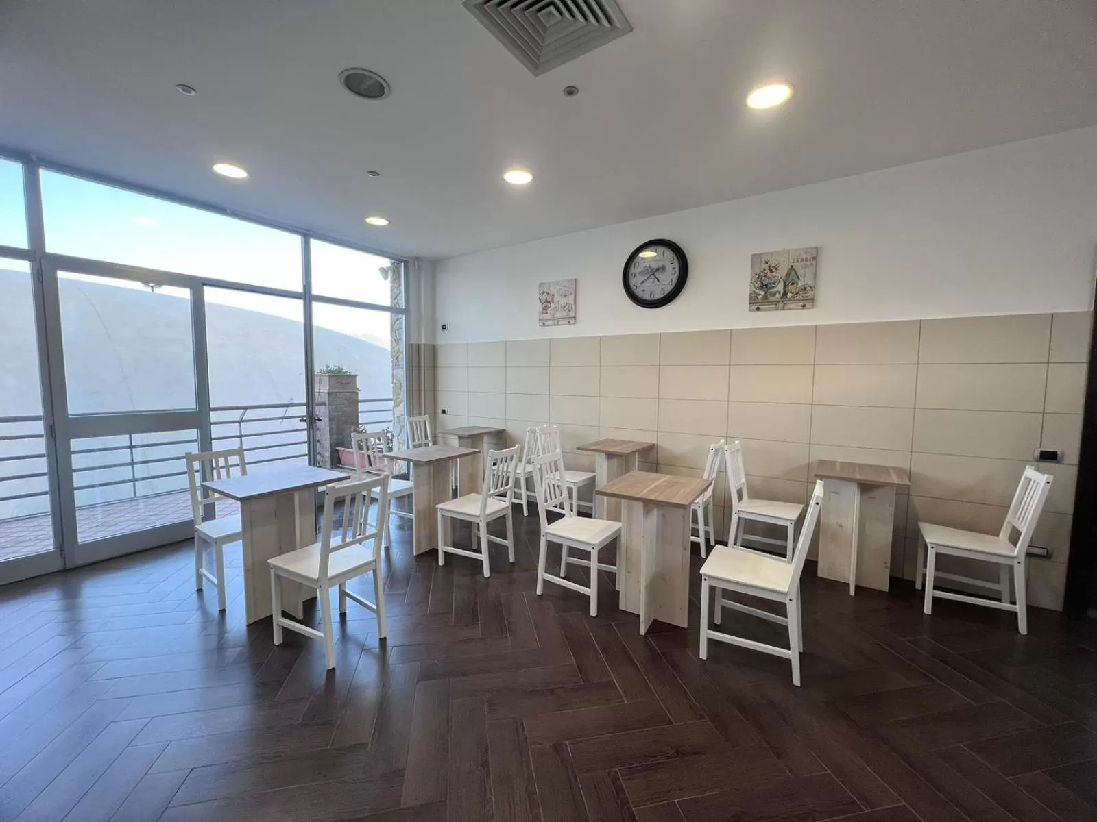 Communal lounge/ TV room in ARTEMIDE "Fiore Club" B&B SUITE SPA