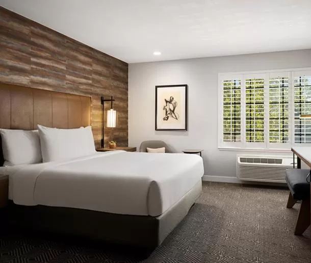 Bed in Napa Winery Inn