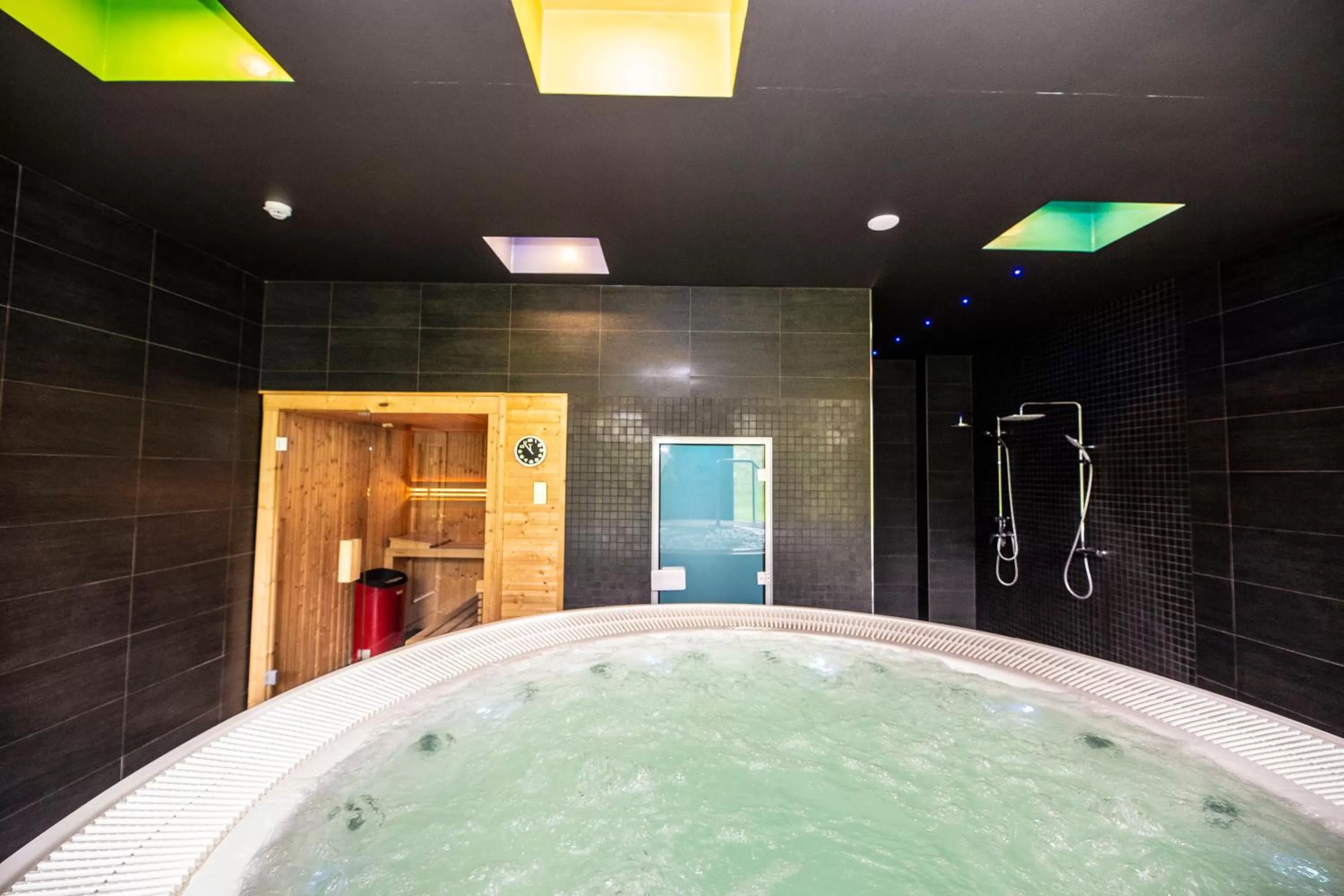 Hot Tub in Parkhotel Carlsbad Inn