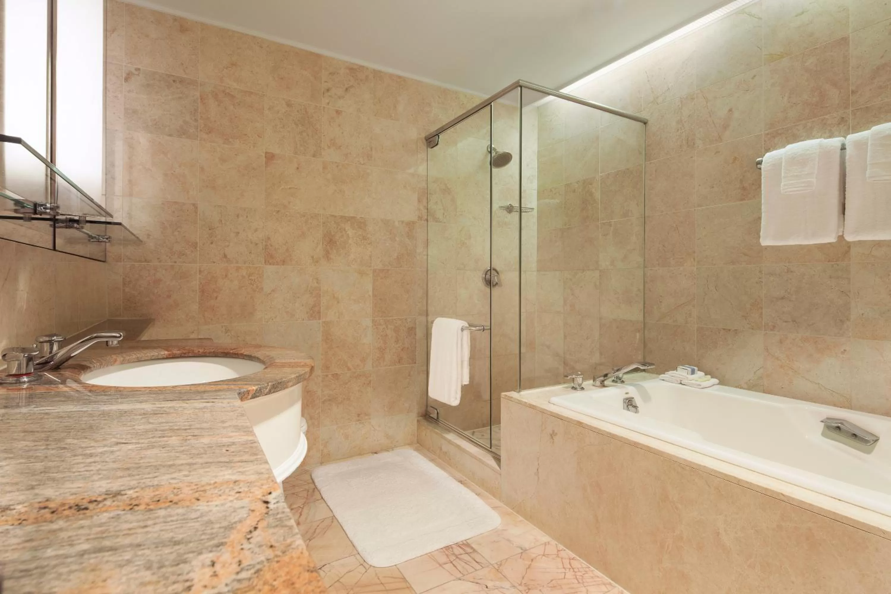 Bathroom in Omni Berkshire Place